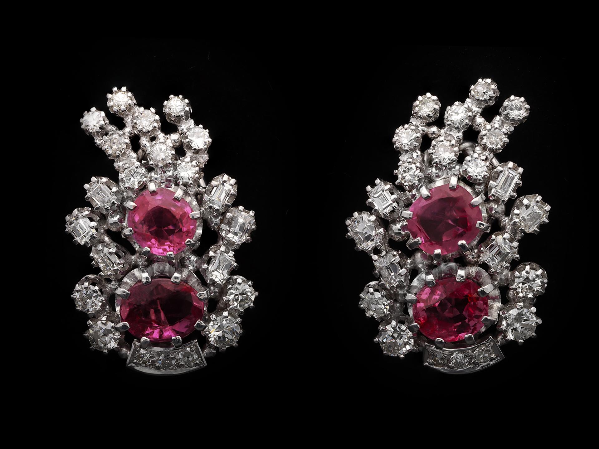 Burmese ruby and diamond earrings, circa 1950. en venta 1