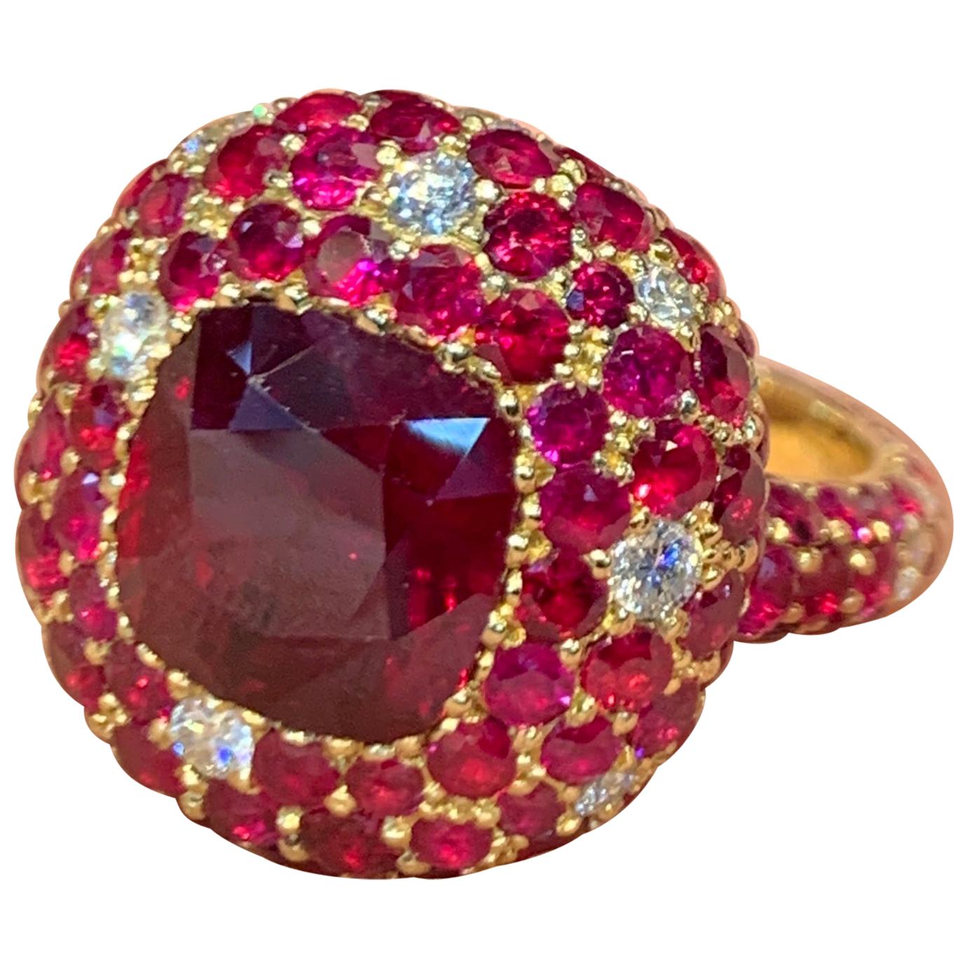 Burmese Ruby and Diamond Gold Ring- MAREKT PLACE 