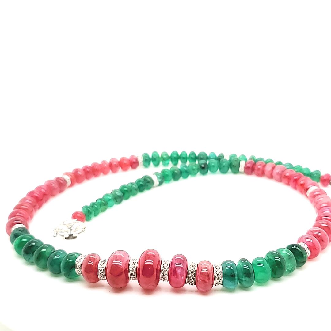 Burmese Ruby and Emerald Beads White Diamond Gold Necklace In New Condition For Sale In Hong Kong, HK