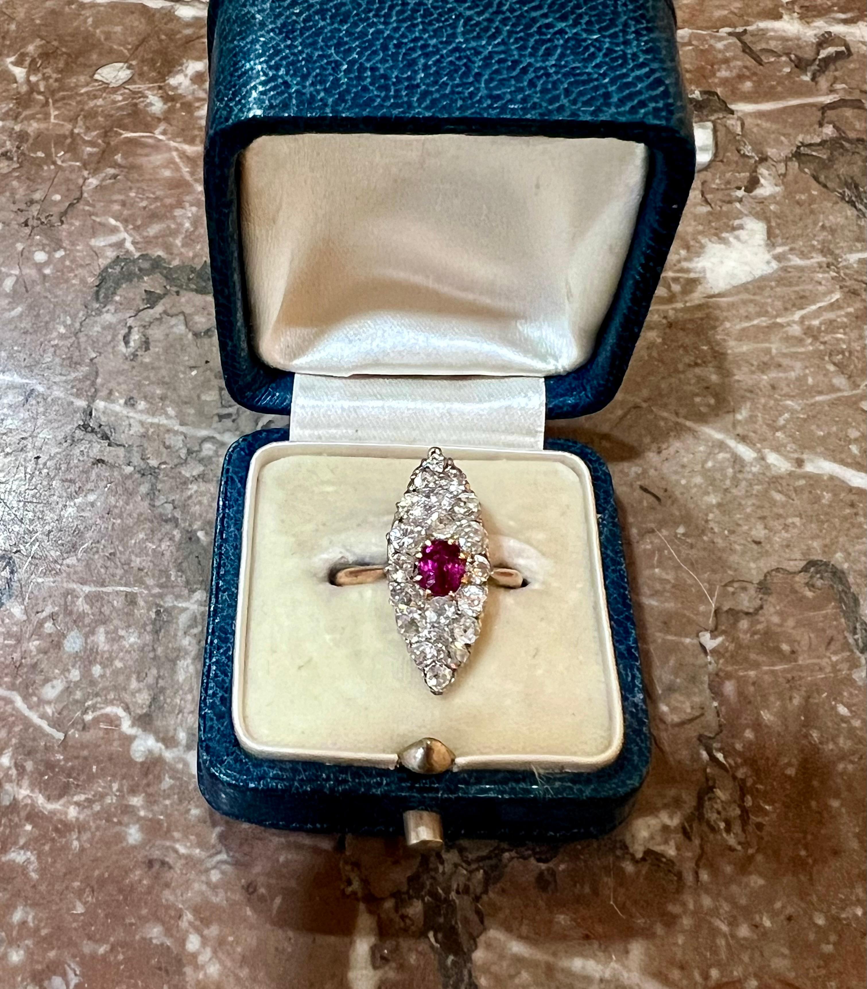 Burmese Ruby Diamonds Platinum 18 Carat Yellow Gold Marquise Ring In Excellent Condition For Sale In Paris, FR