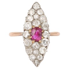 Bague marquise de 18 carats en platine, rubis de Birmanie et diamants