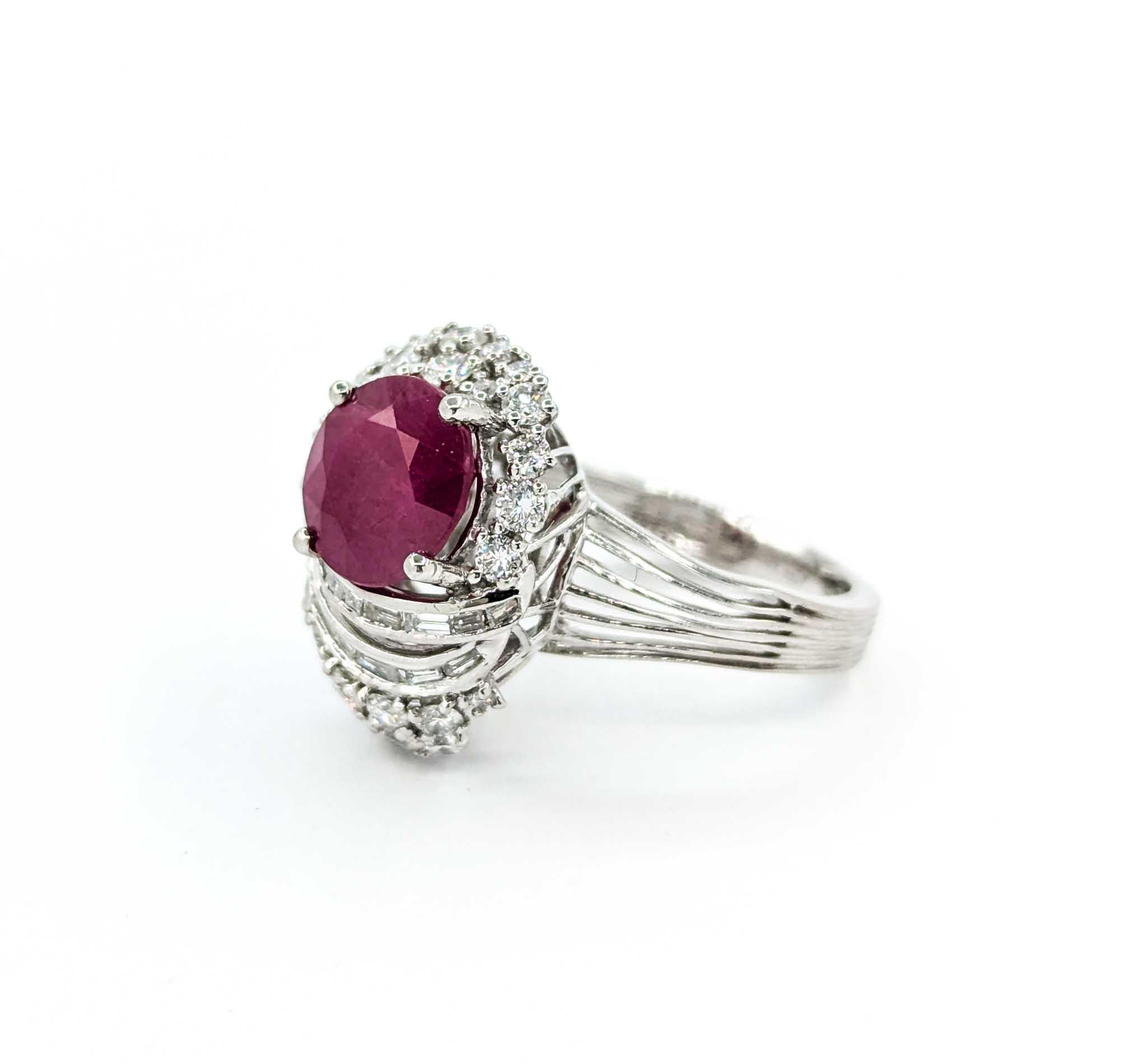 Anillo de rubí birmano en platino con diamantes 6