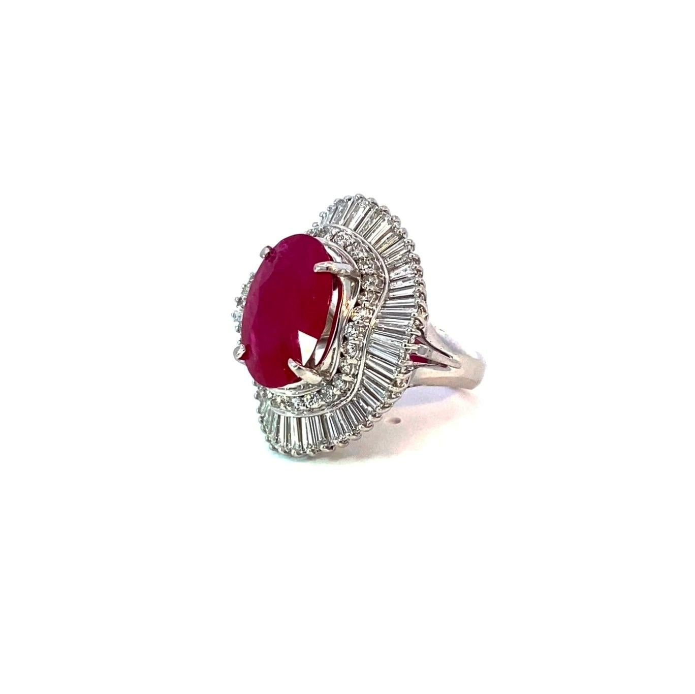 Burmese Ruby Ring with Diamonds In New Condition For Sale In LA, CA