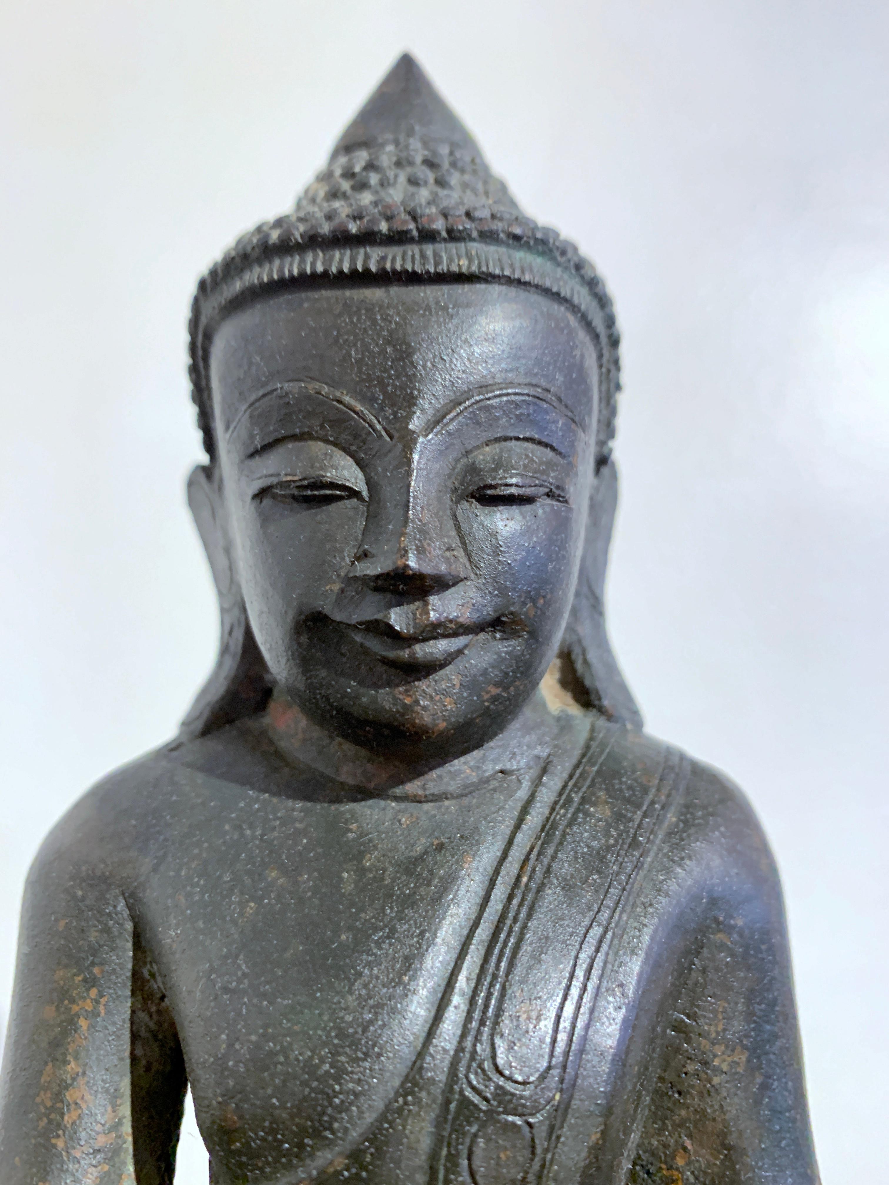Burmese Shan Ava Style Bronze Seated Buddha, 19th Century, Burma For Sale 4