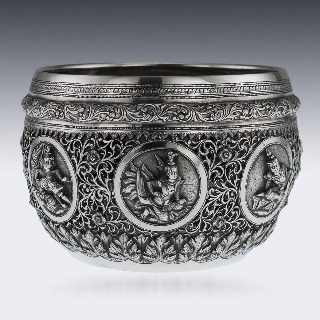 Burmese Silver Bowl, Rangoon, Elephant Mark, circa 1900 In Good Condition In Royal Tunbridge Wells, Kent