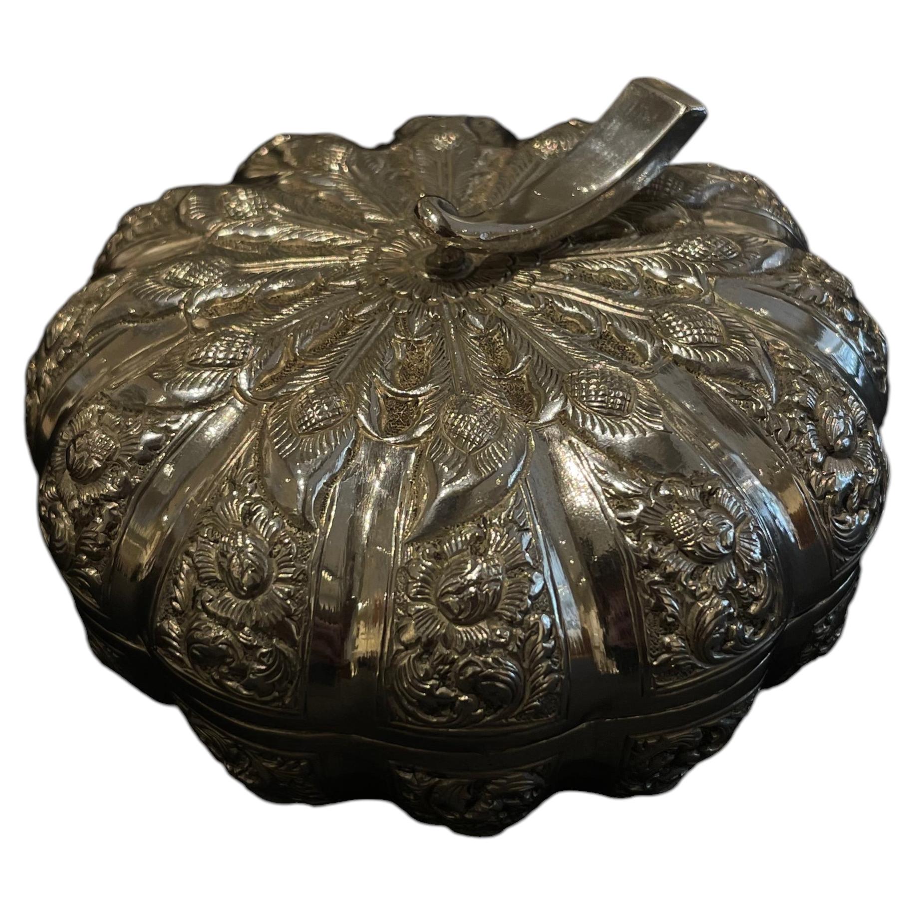 Burmese Silver Pumpkin-Form Box, circa 1900, 900‰