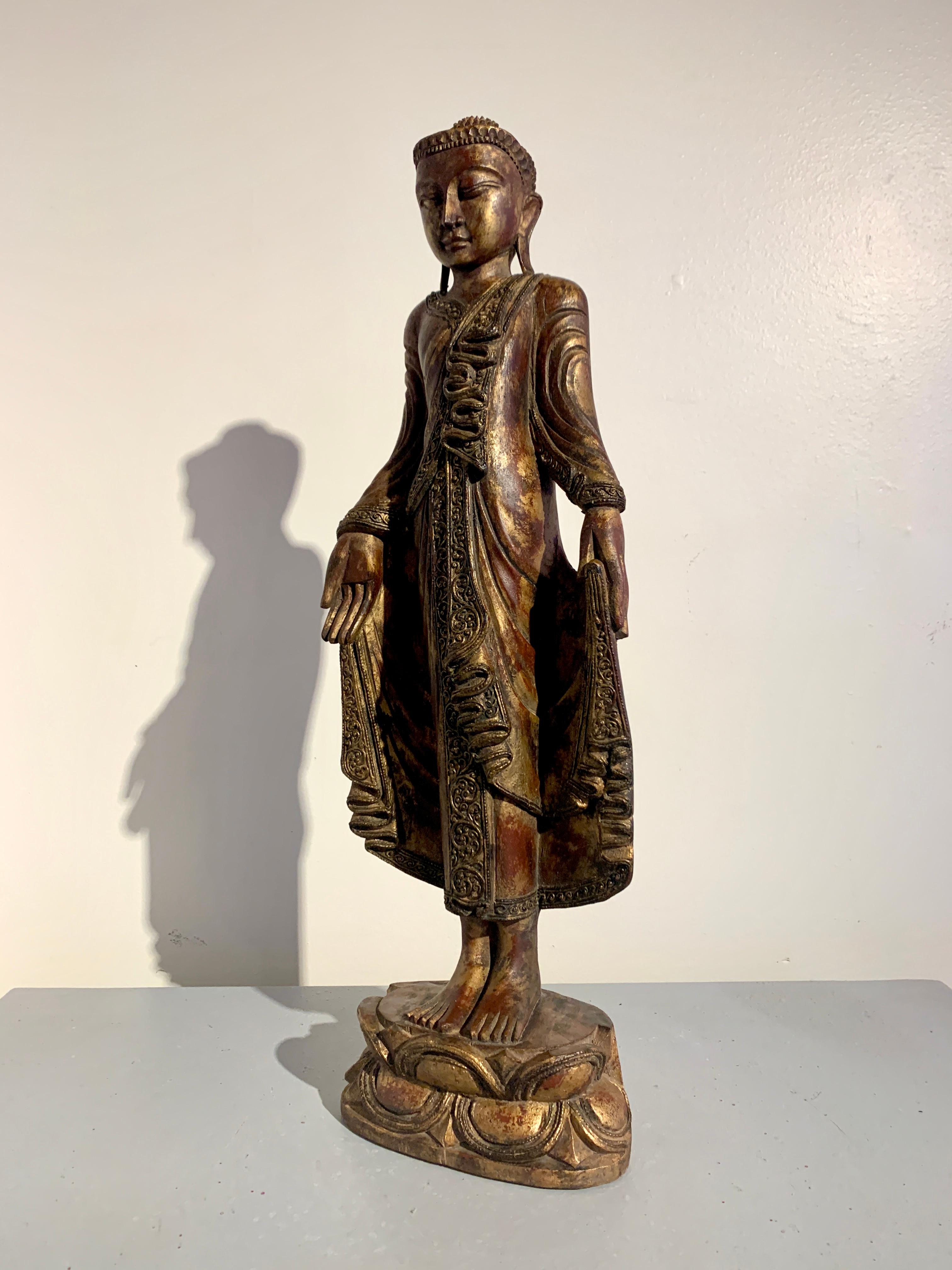 Burmese Standing Buddha Mandalay Style, Mid 20th Century In Good Condition In Austin, TX