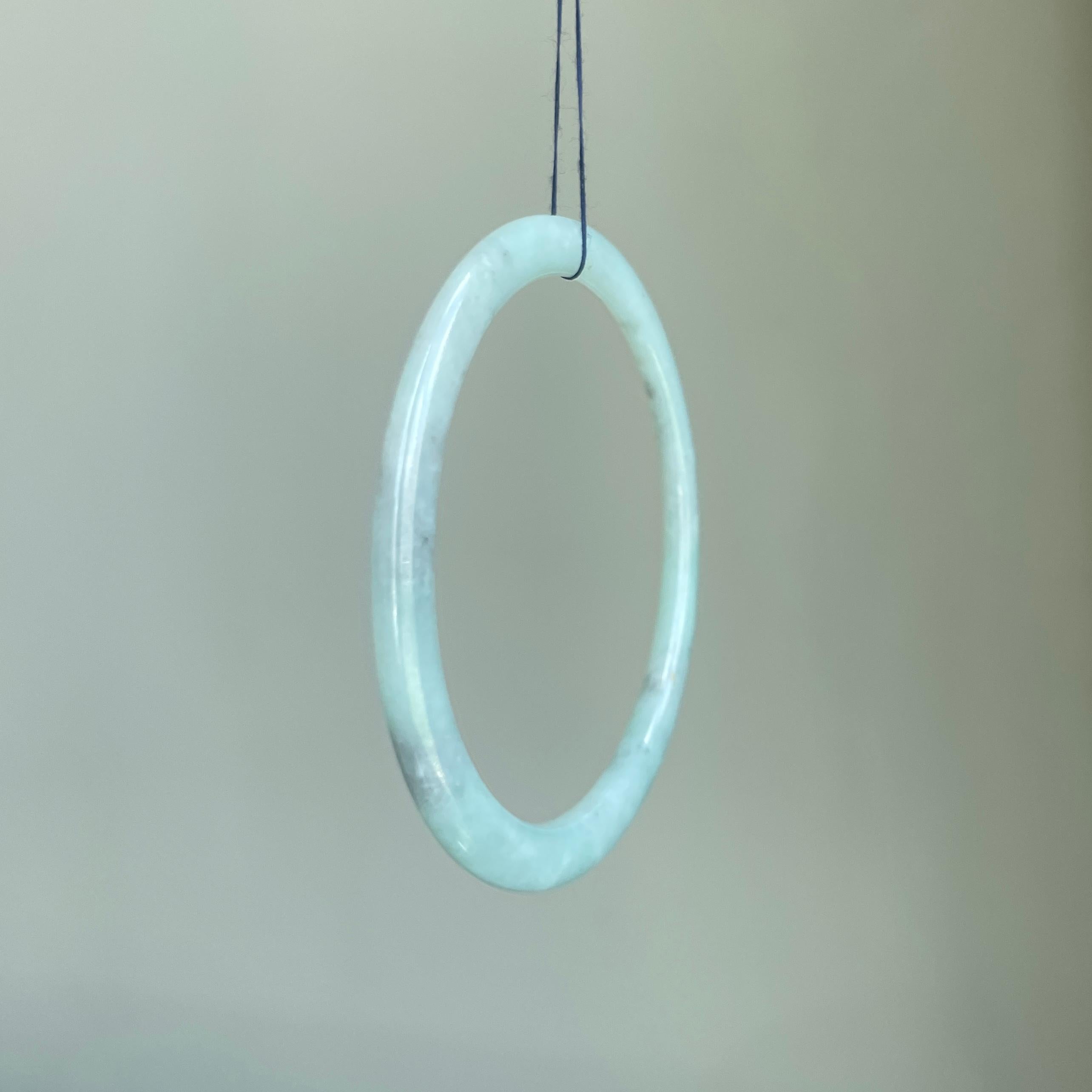 Burmese Type A Jadeite Jade Bangle (55mm) en vente 1