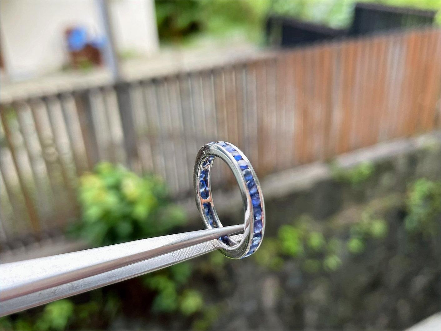Burmesischer unerhitzter Saphirring (Brillantschliff)