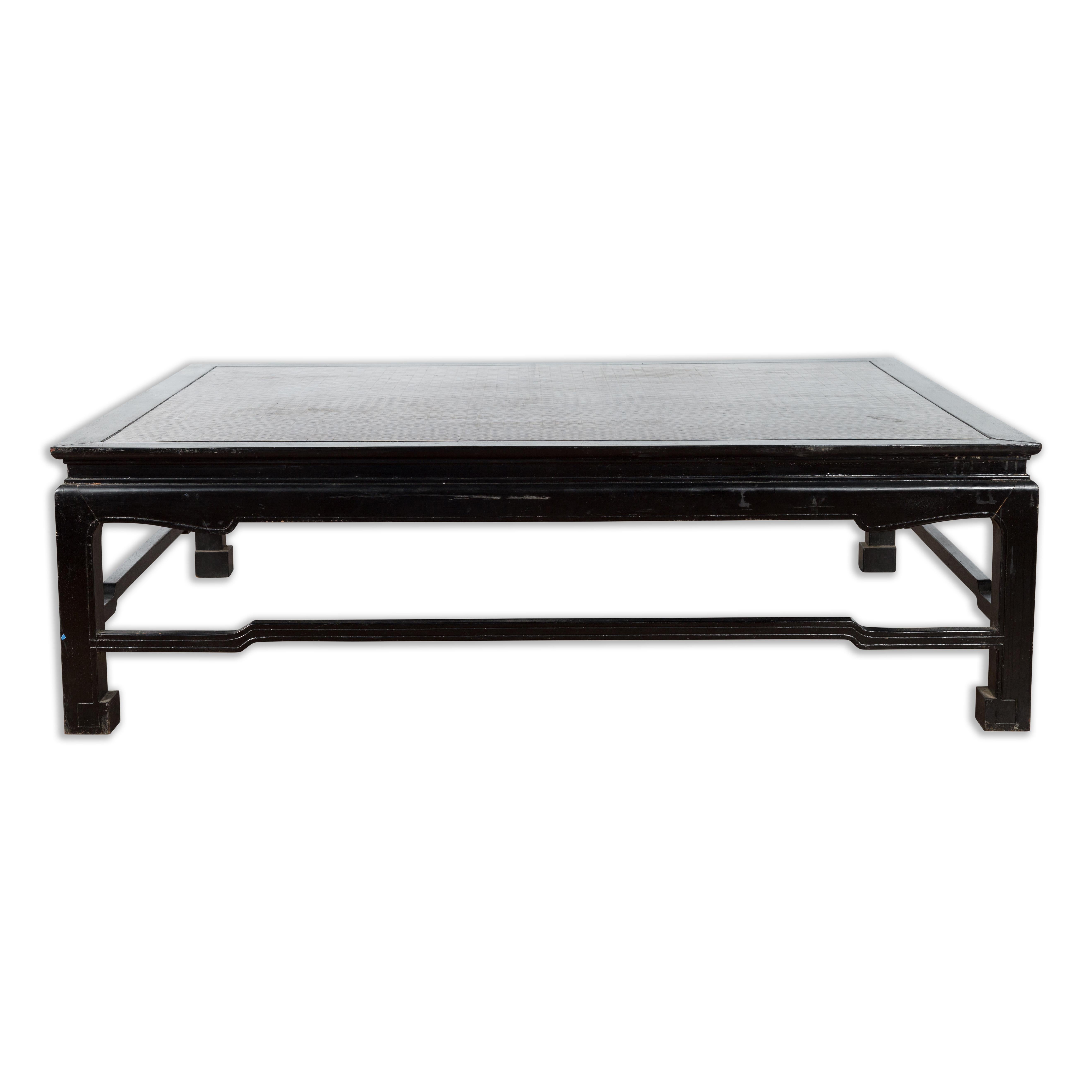 Burmese Vintage Black Lacquer Low Coffee Table with Negora Lacquer Inset Top For Sale 2