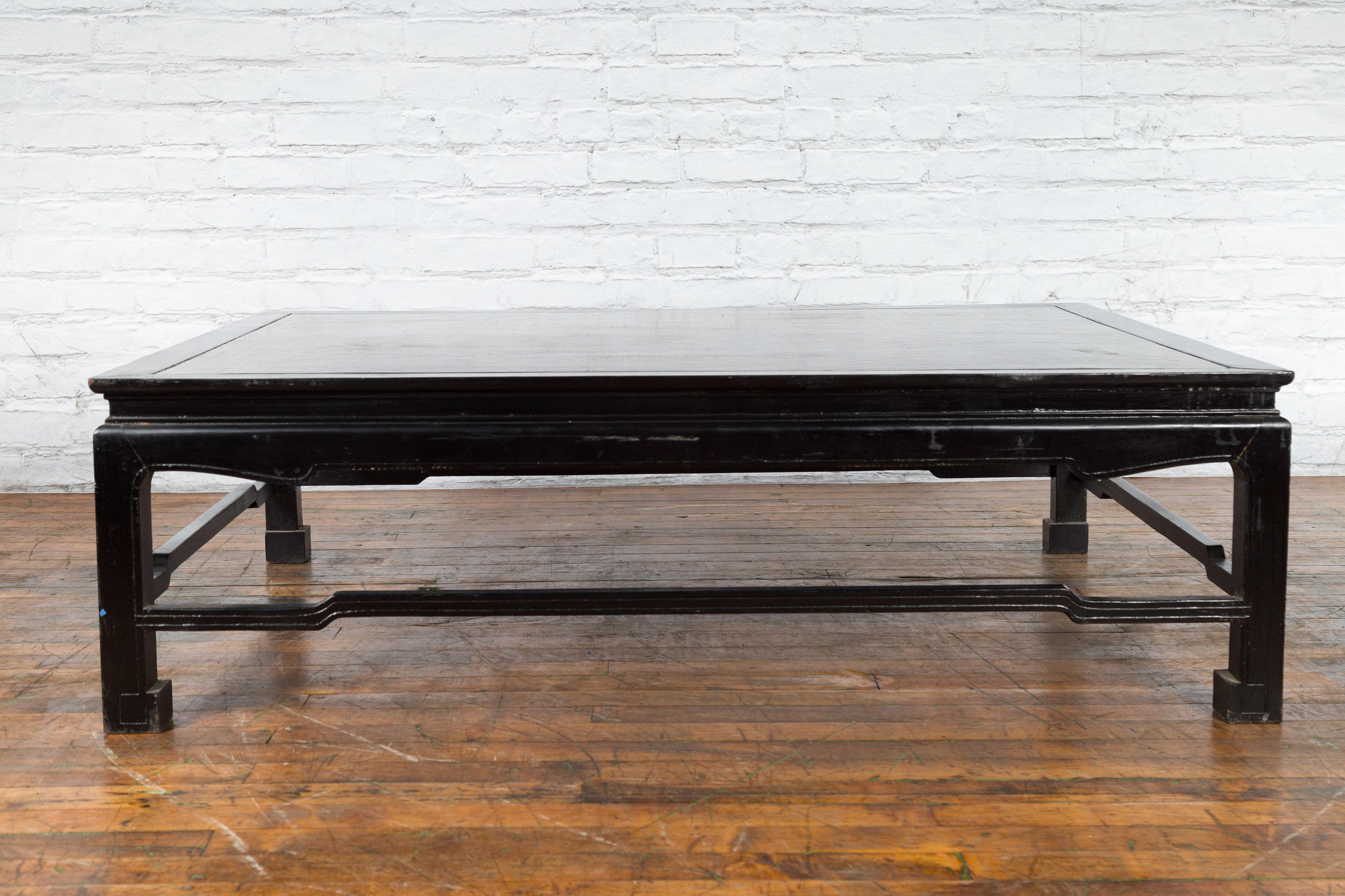 Burmese Vintage Black Lacquer Low Coffee Table with Negora Lacquer Inset Top For Sale 4