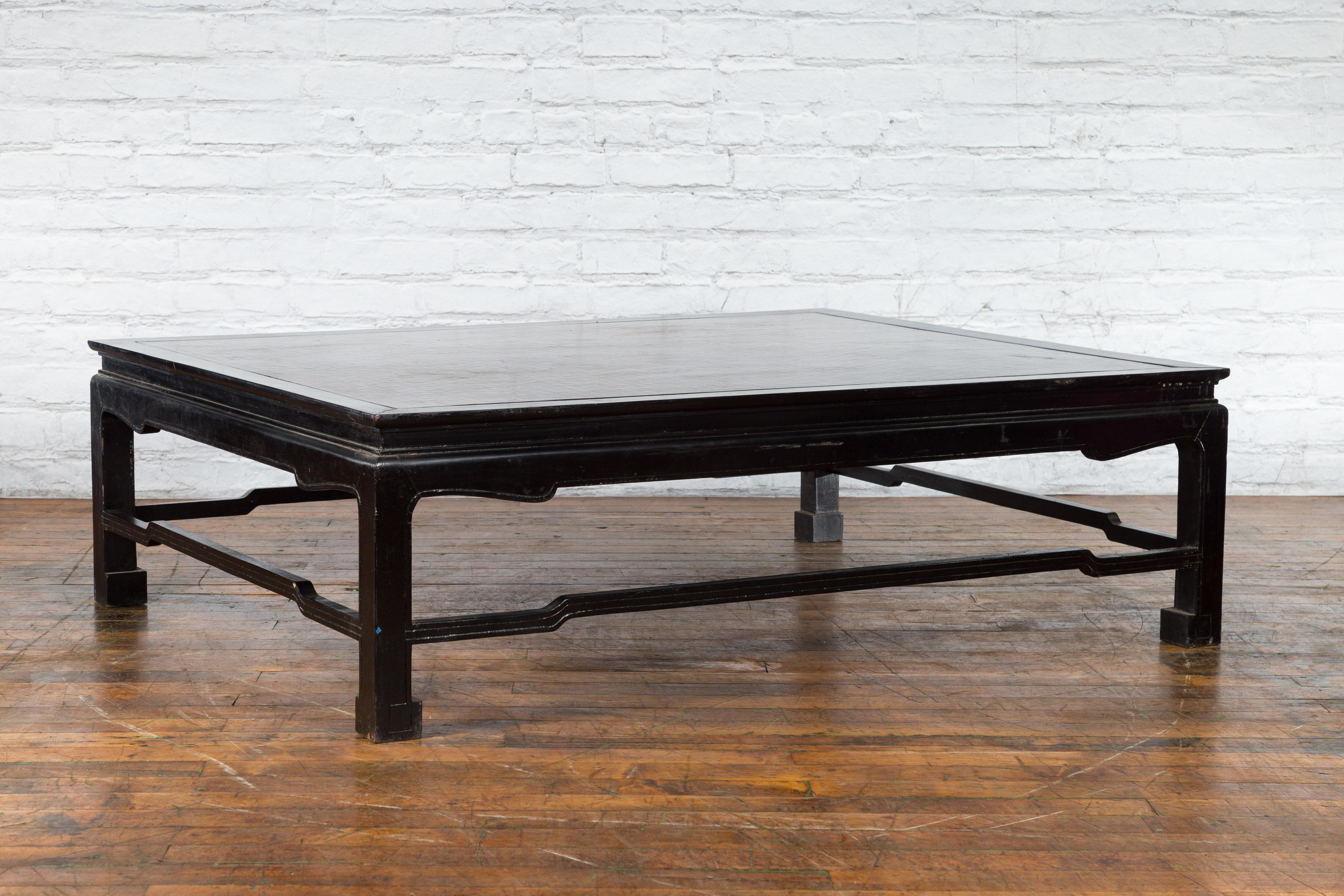 Lacquered Burmese Vintage Black Lacquer Low Coffee Table with Negora Lacquer Inset Top For Sale