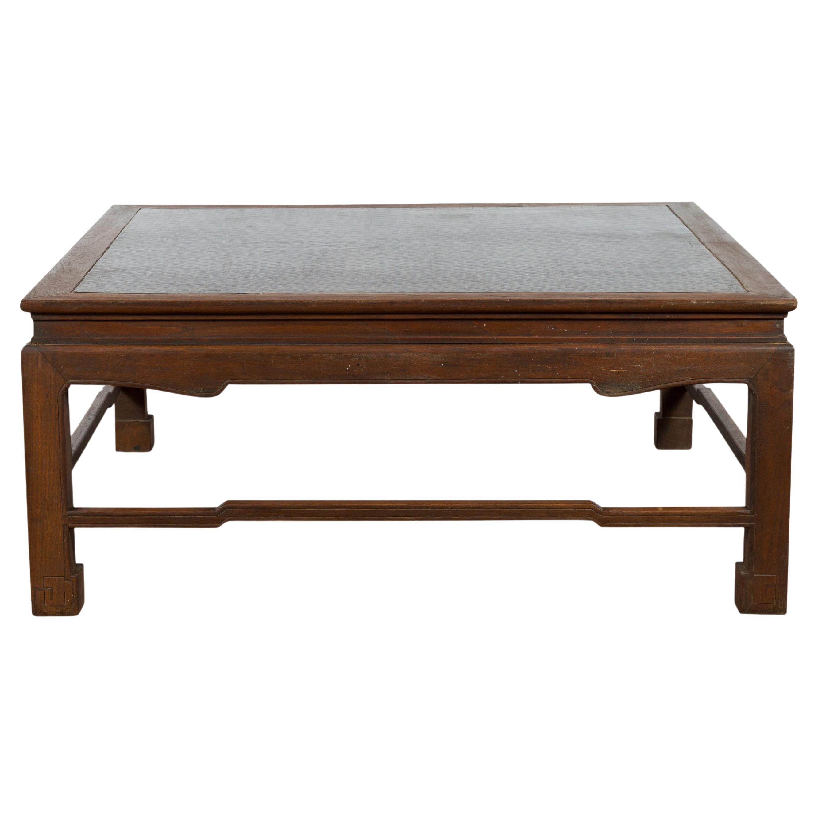Table basse birmane vintage en bois brun avec plateau en laque Negora encastr