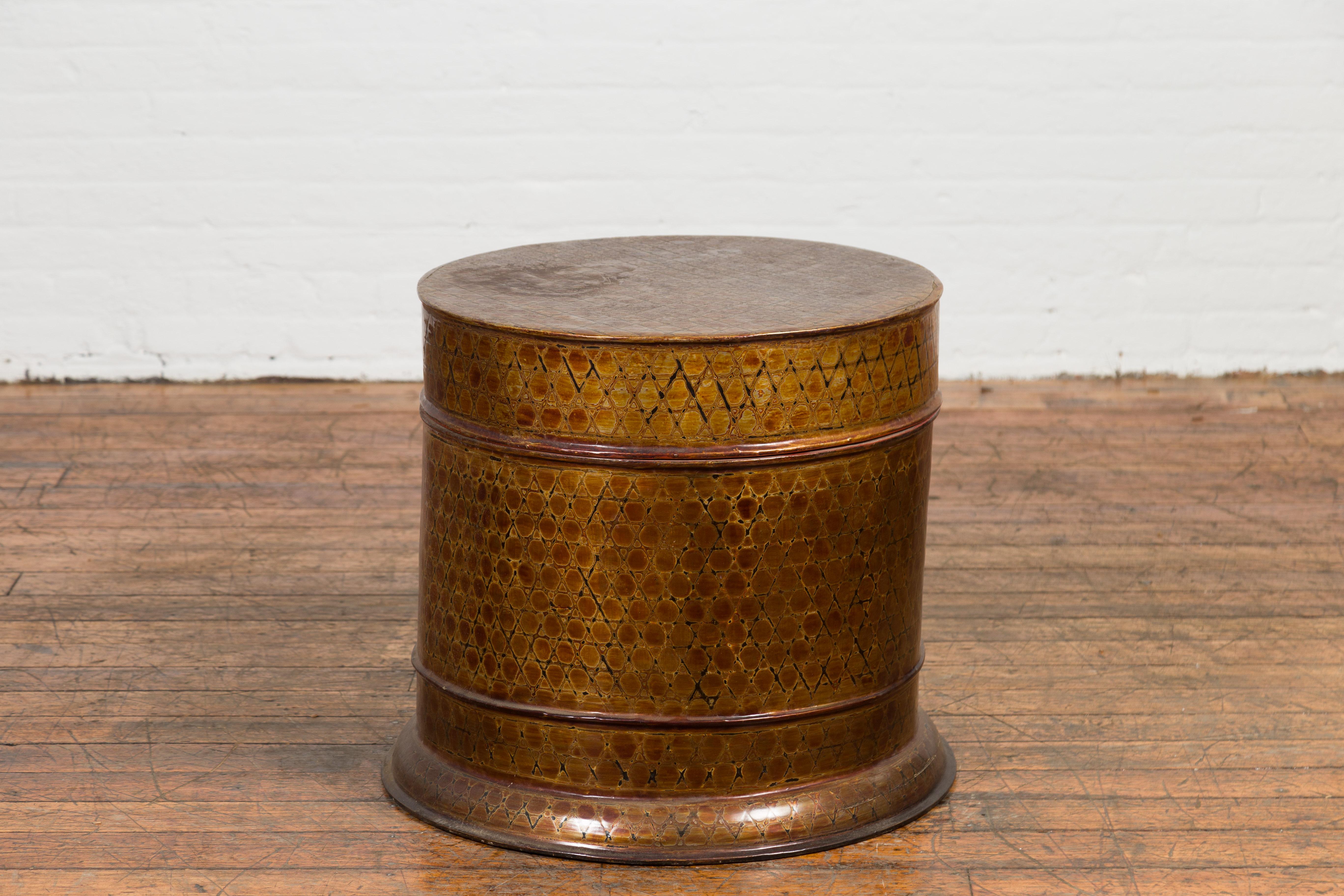 Burmese Vintage Negora Lacquer Circular Box with Snake Skin Pattern 5