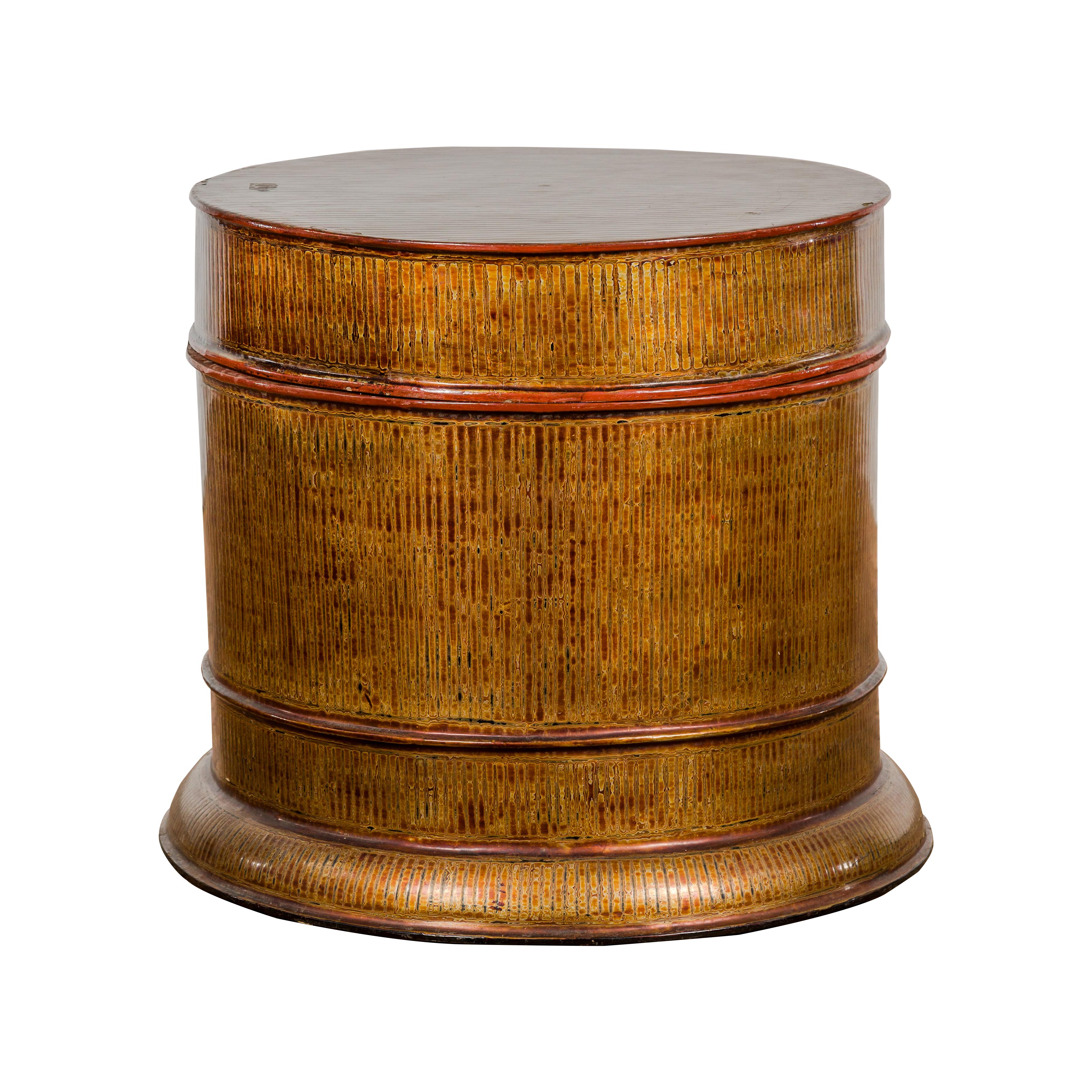 Burmese Vintage Negora Lacquer Circular Storage Bin with Vertical Stripes For Sale 9