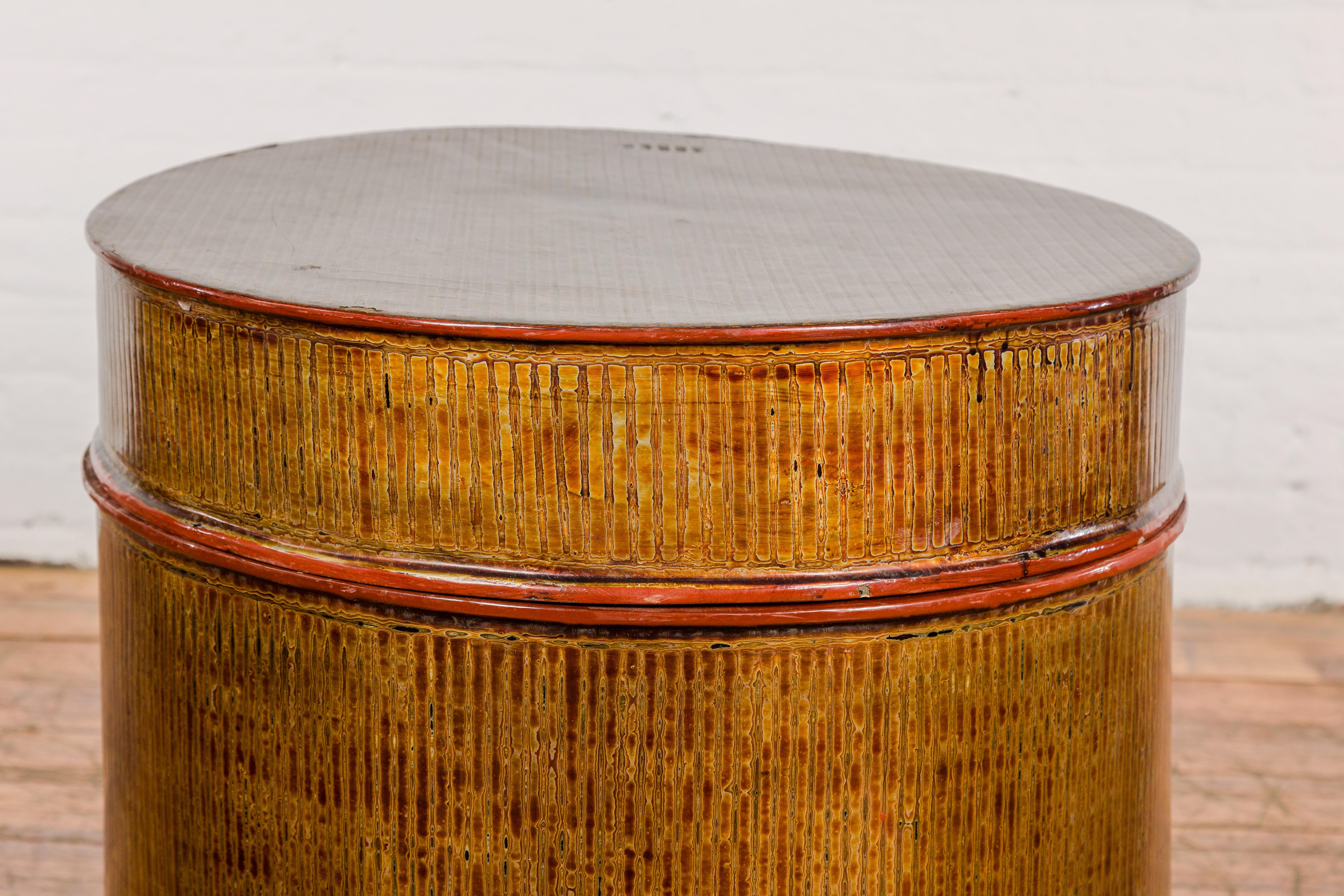 Lacquered Burmese Vintage Negora Lacquer Circular Storage Bin with Vertical Stripes For Sale