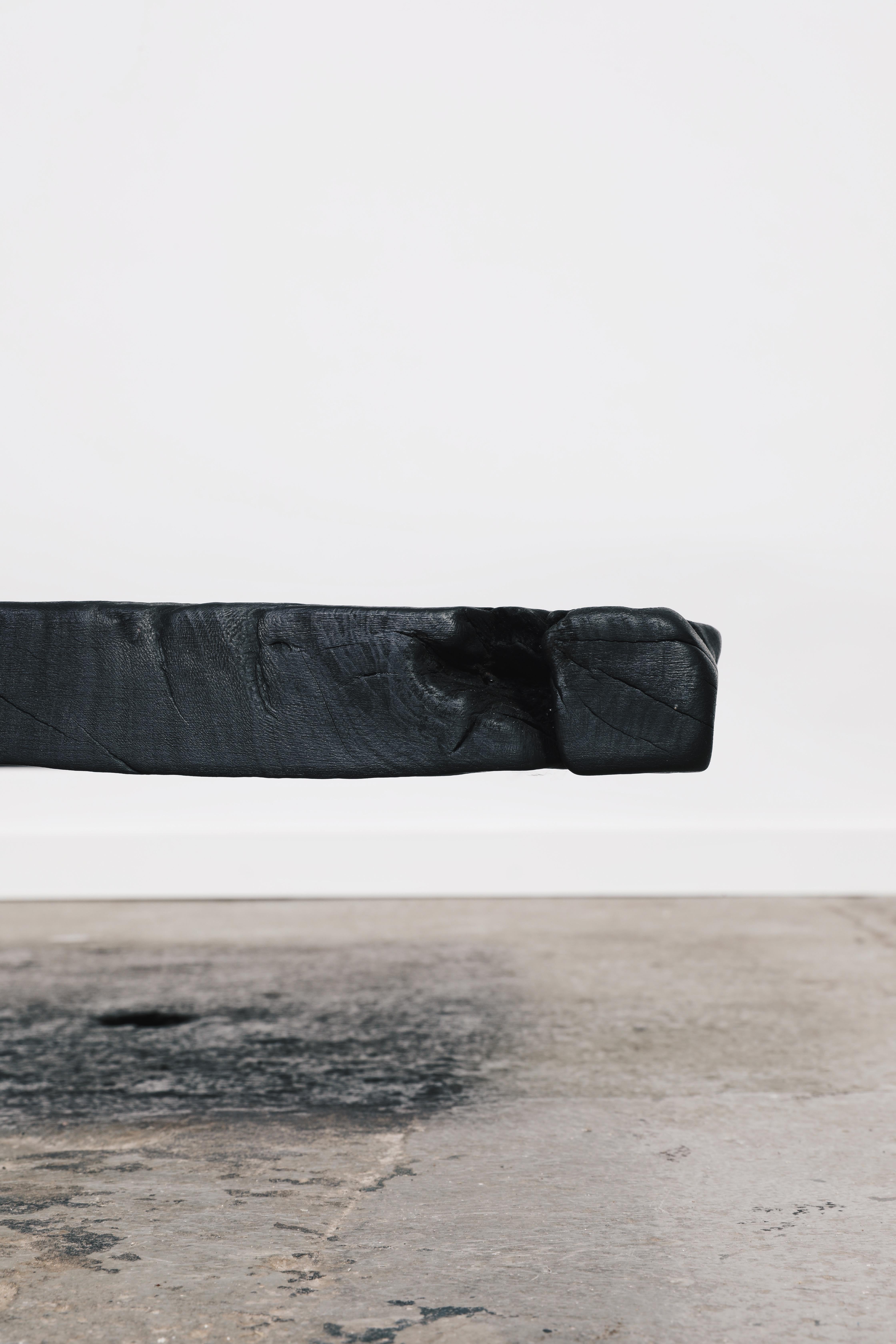 Néerlandais Table basse en bois brûlé de Jesse Sanderson en vente