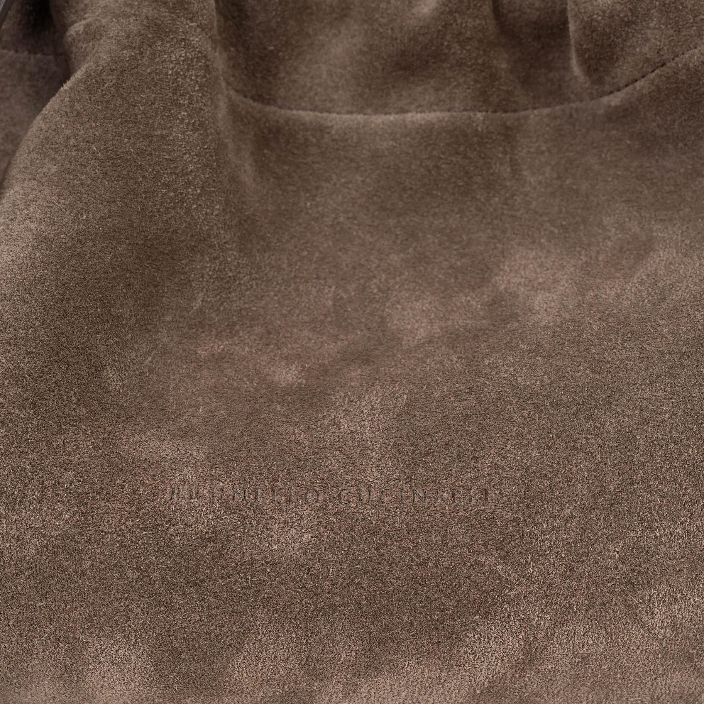 BRUNELLO CUCINELLI dunkeltaupefarbenes Wildleder SOFTY MONILI Umhängetasche im Angebot 1