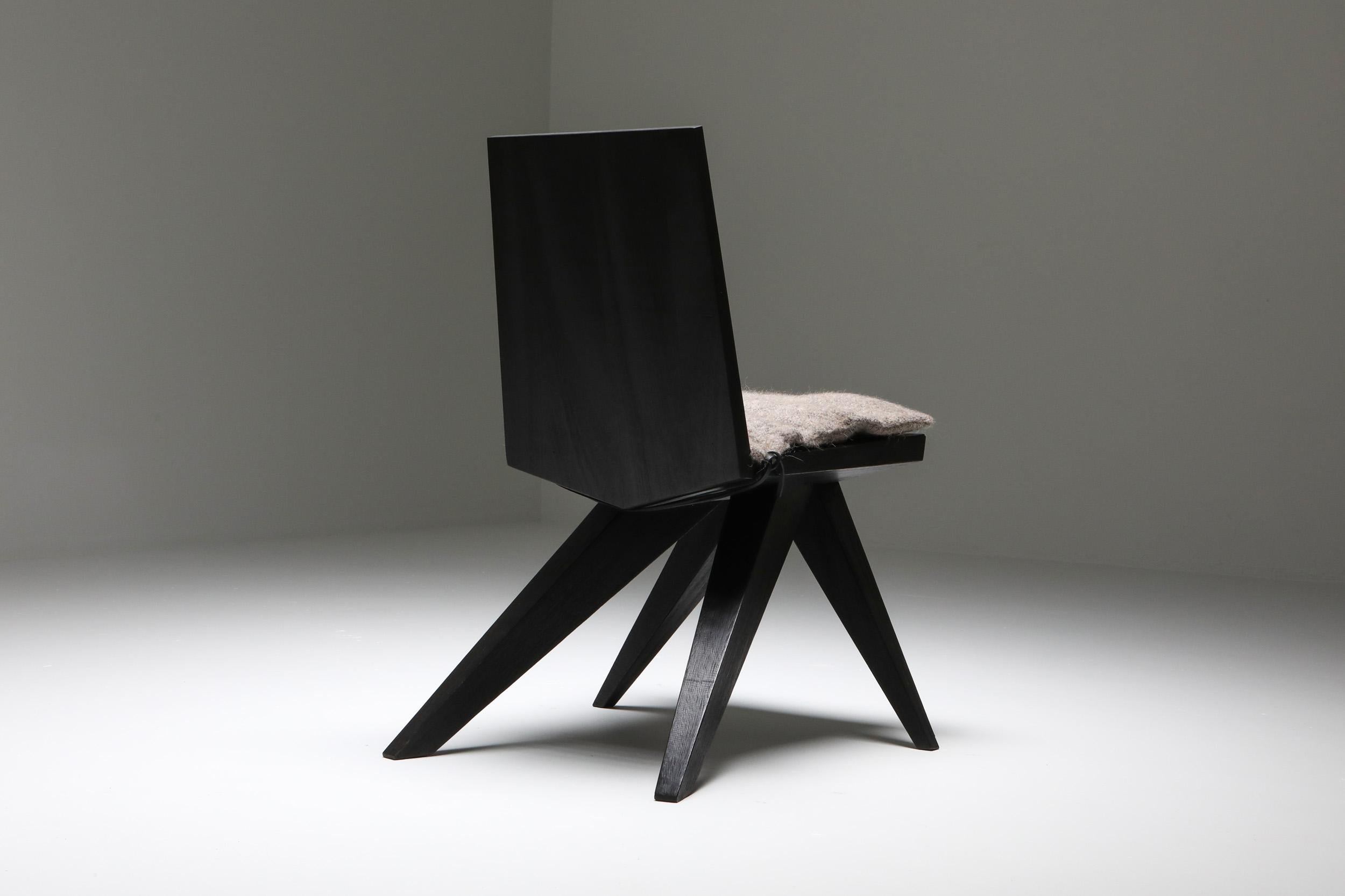 Burnished and Waxed Black V-Dining Chair In New Condition In Antwerp, BE