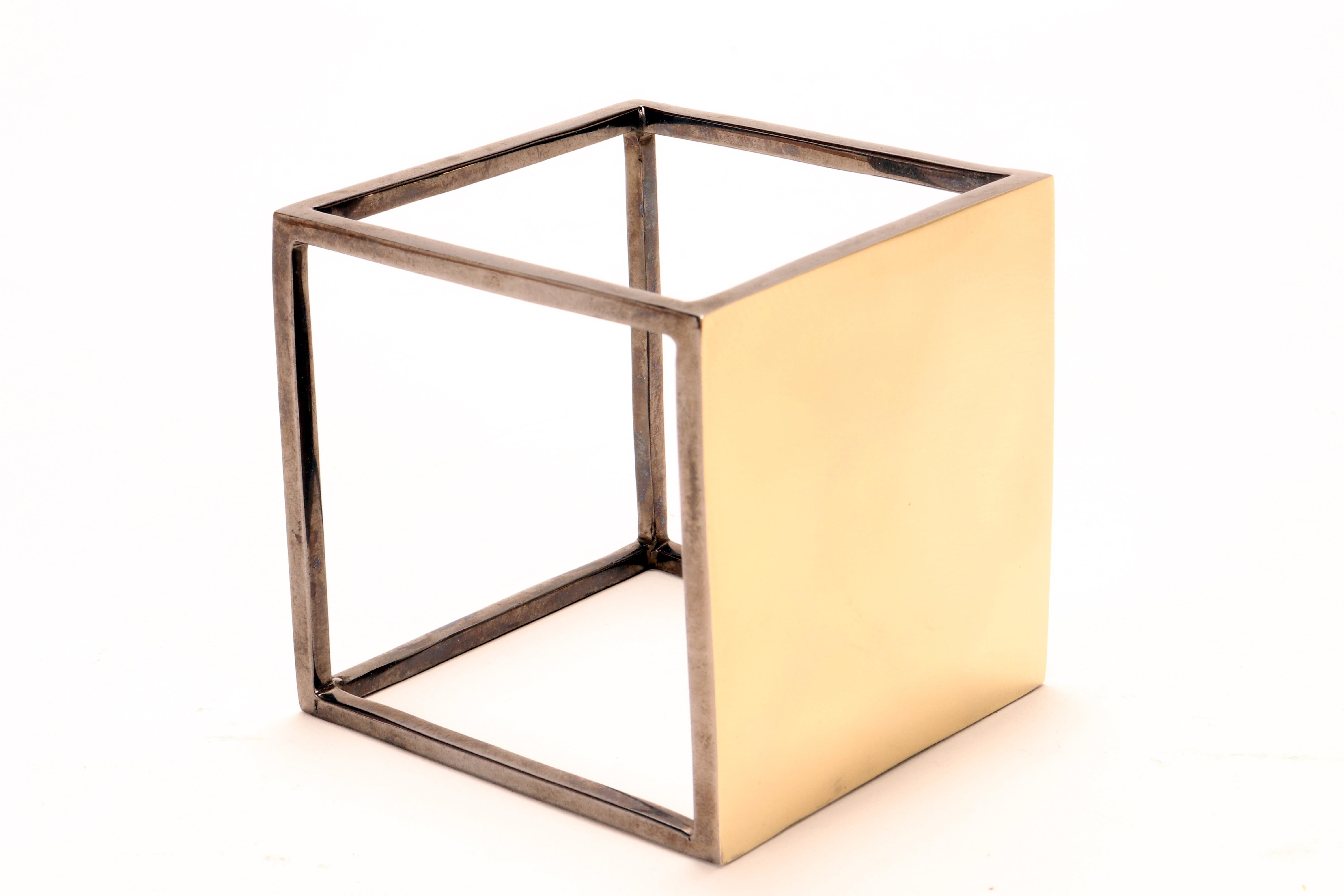 Burnished brass cubic bracelet. By Stefania Bosio for Ornamenta. Italy, 2000. en vente 2