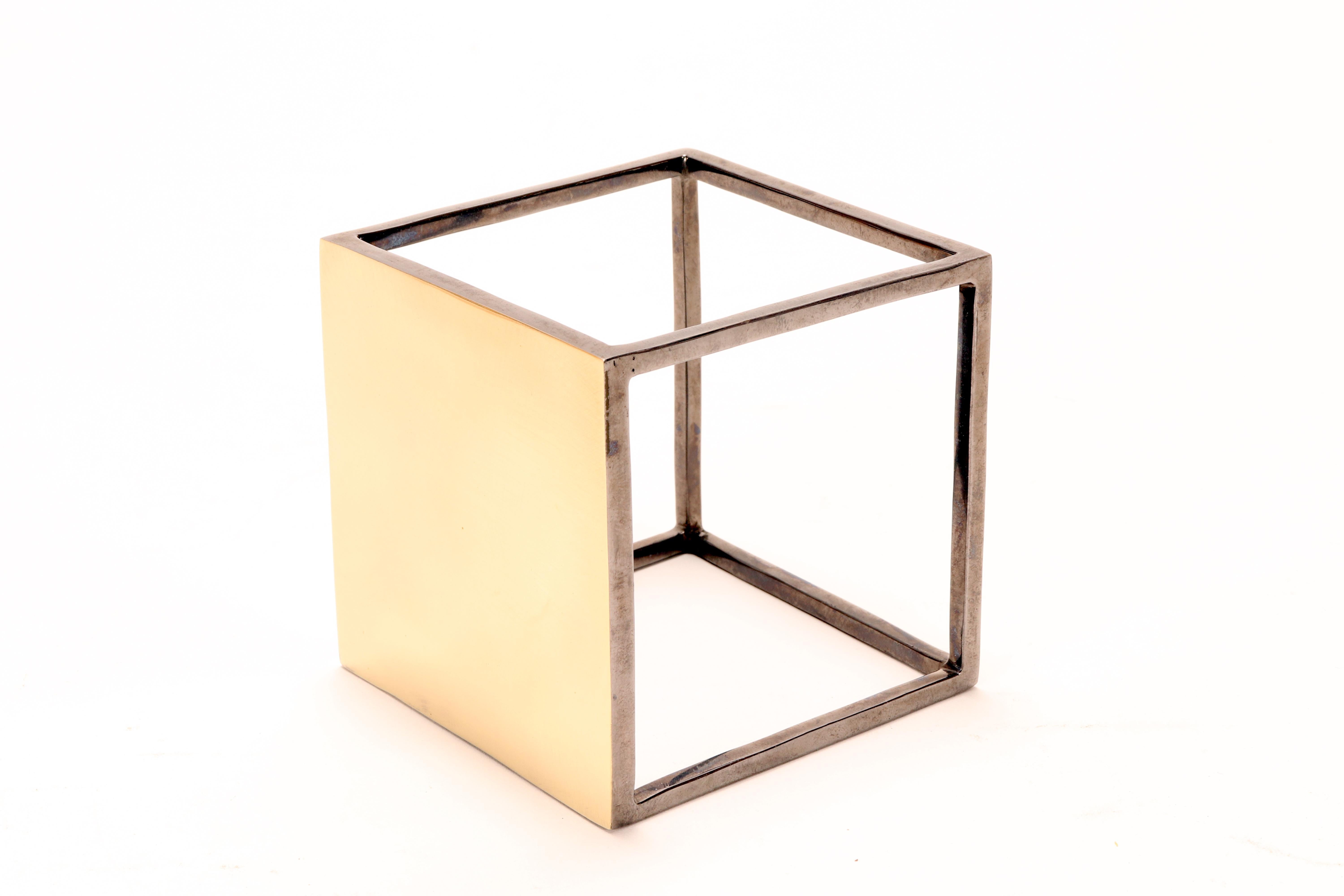 Burnished brass cubic bracelet. By Stefania Bosio for Ornamenta. Italy, 2000. en vente 3
