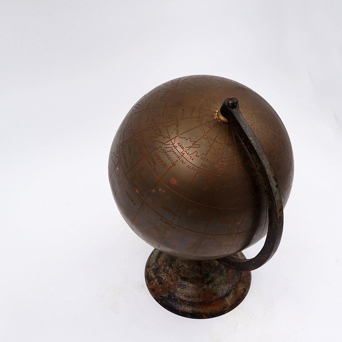 Burnished brass earth globe - Circa 1930s For Sale 5