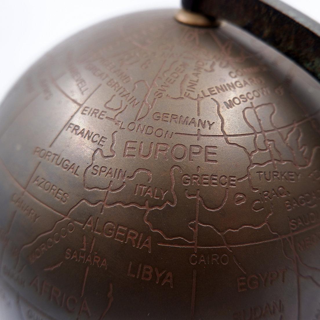 Burnished brass earth globe - Circa 1930s For Sale 9