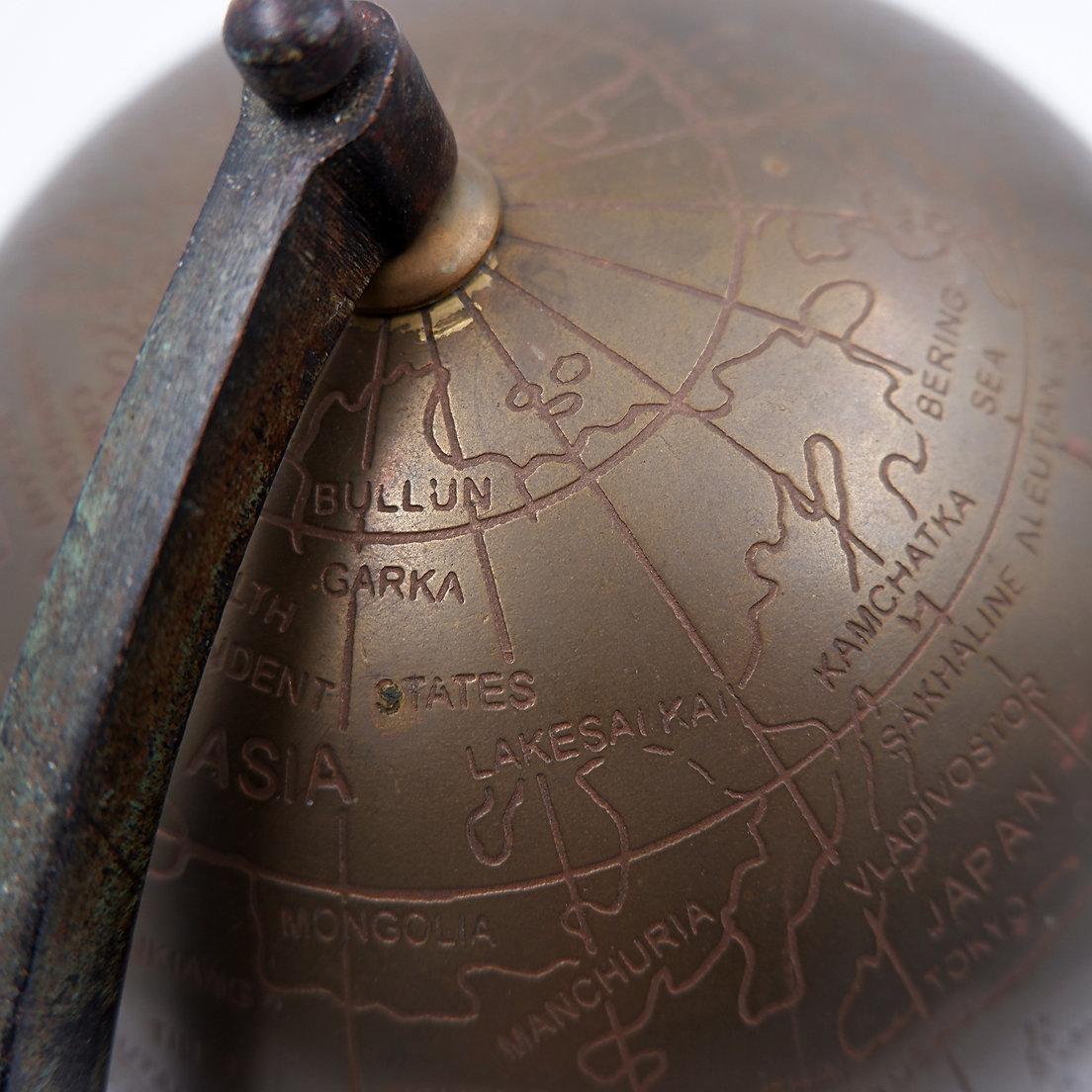 Burnished brass earth globe - Circa 1930s For Sale 4