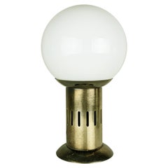 Tischlampe aus brüniertem Metall und Opalglas, 1960er Jahre, von Asti für Adrasteia