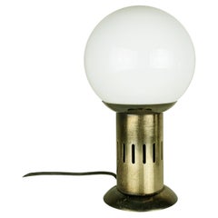 Lampada da tavolo anni '60 in metallo brunito e vetro opalino di Asti per Adrasteia