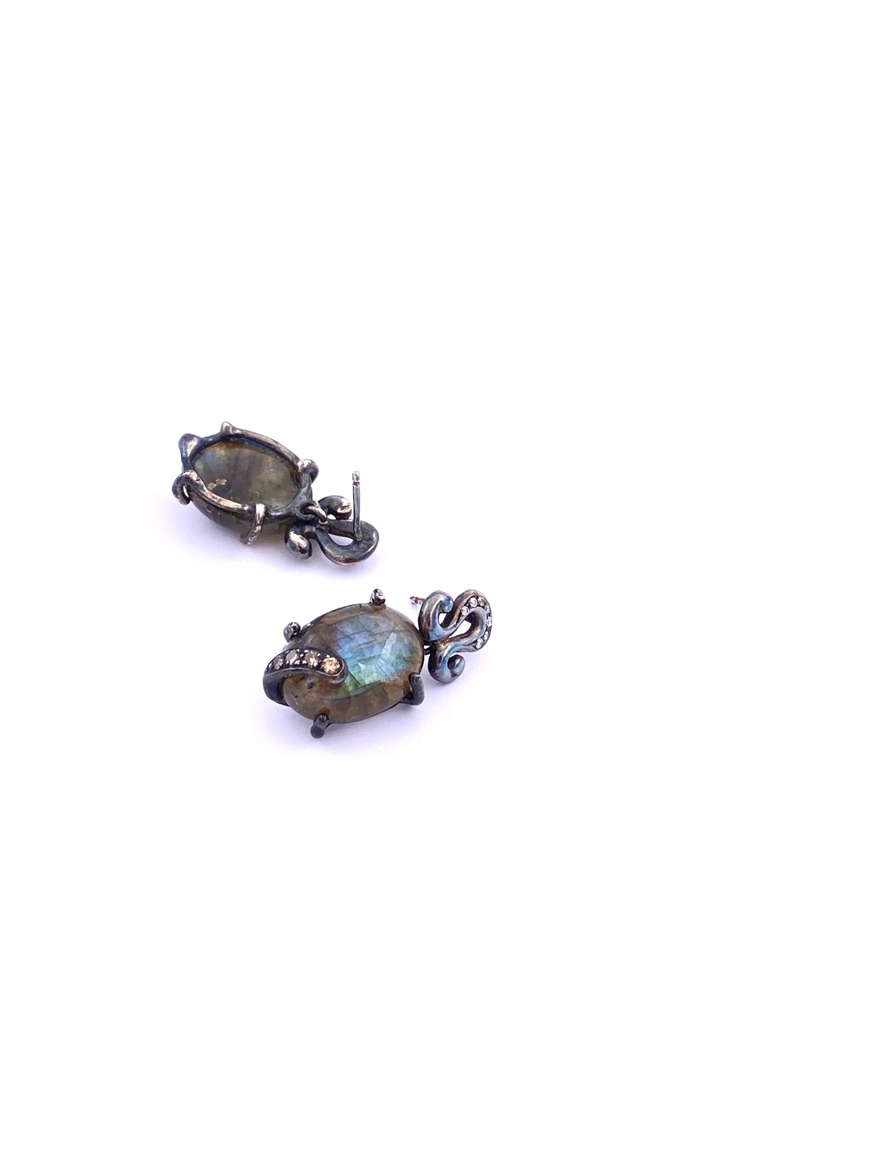 Artisan Burnished Silver Labradorite 0.18 Karat Grey Diamonds Dangle Design Earrings For Sale
