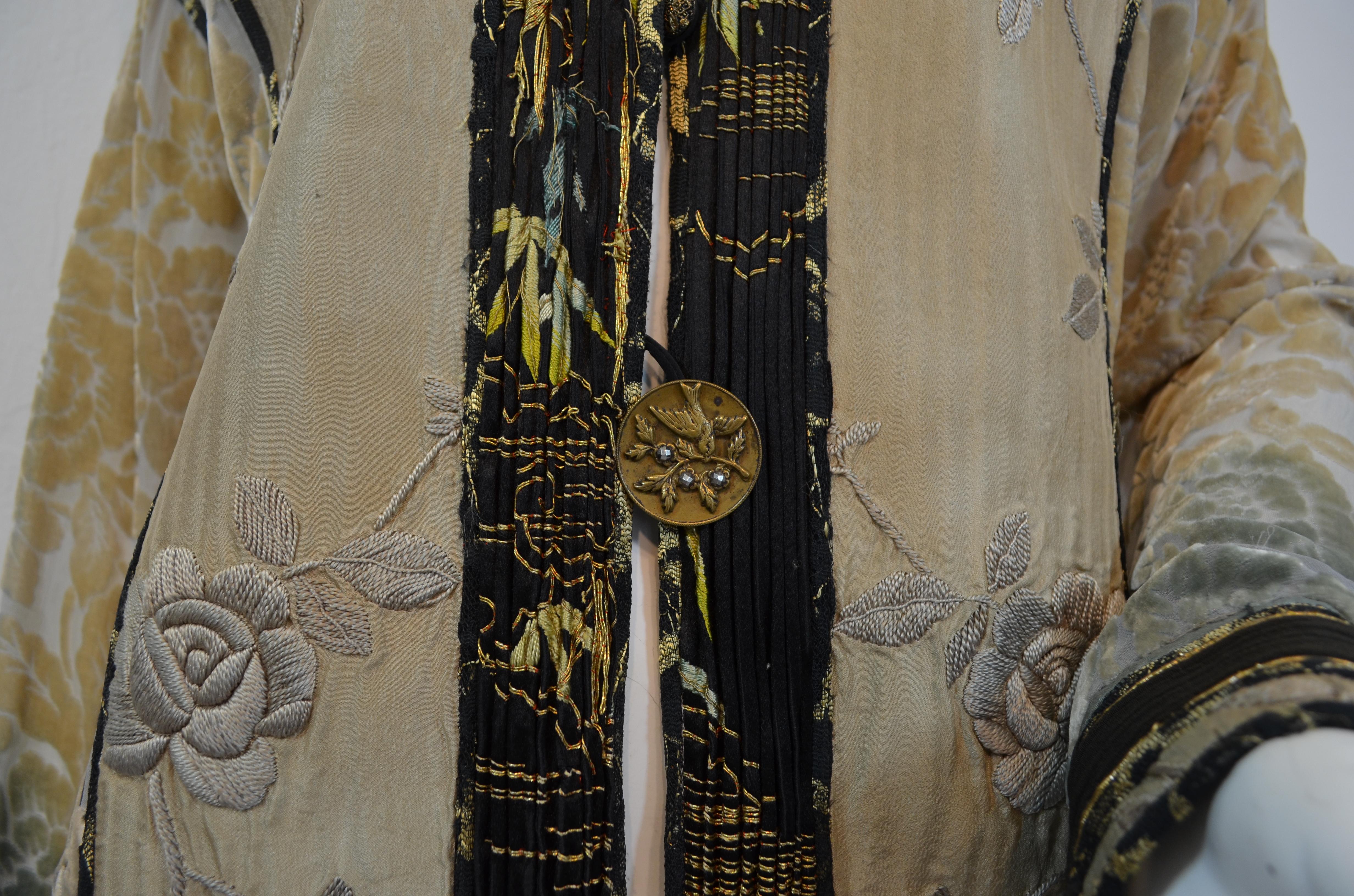 Obiko Art to Wear Silk Embroidered Duster In Good Condition For Sale In Carmel, CA