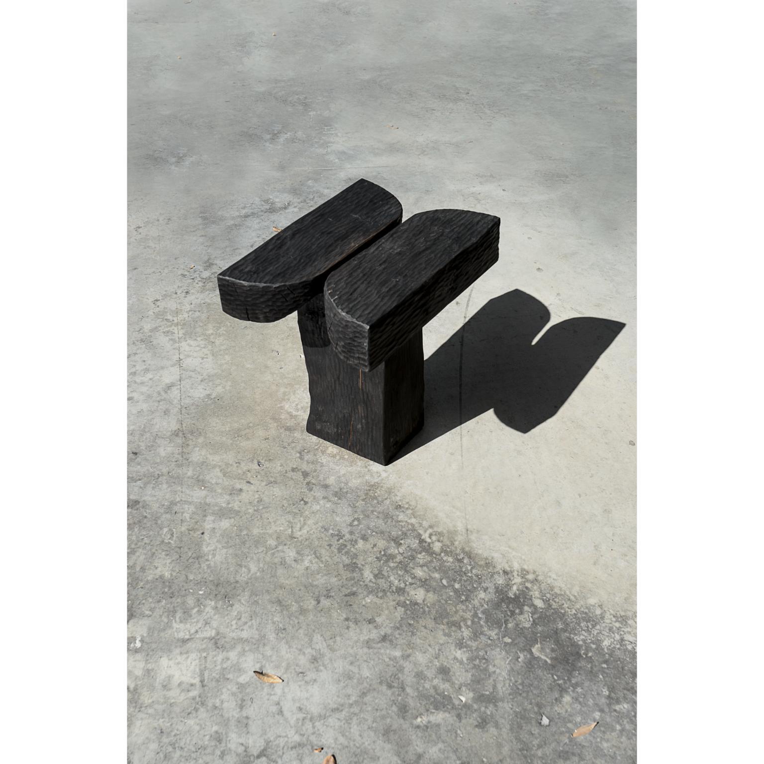 Mesas / Taburetes C Negro Quemado by Toca con los Ojos en Nuevo estado para la venta en Geneve, CH