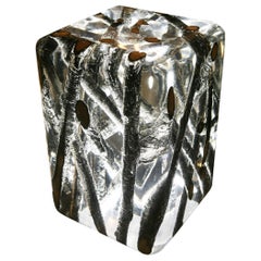 Burnt Branches Beistelltisch aus Acrylglas und gebranntem Holz