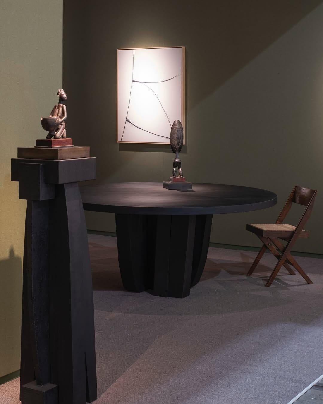 Burnt Iroko Wood Round Table with Rectangular Beam Base by Arno Declercq For Sale 3