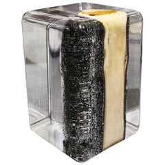 Gebrannter Trunk Beistelltisch aus Acrylglas und gebranntem Massivholz