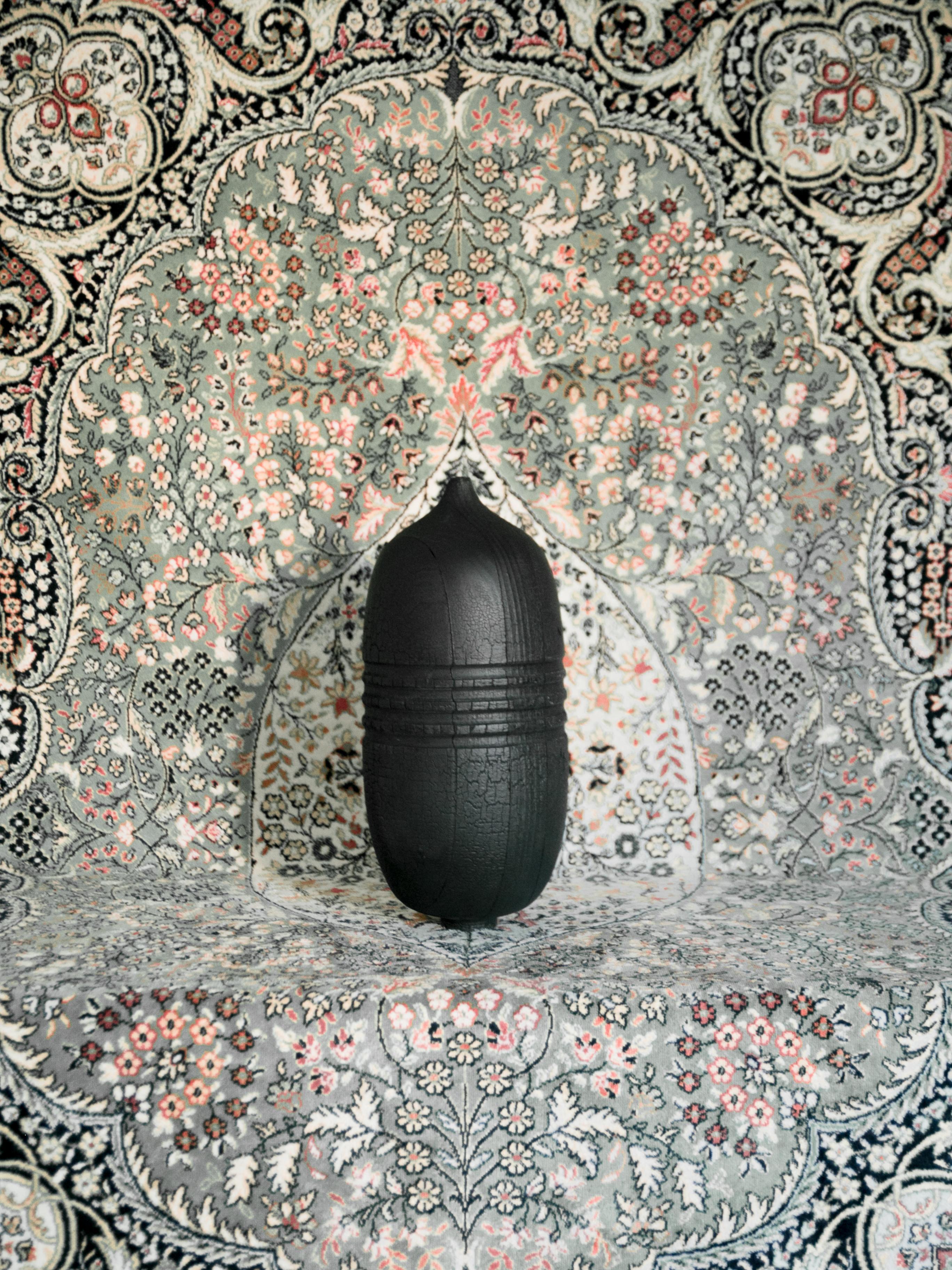 Israeliano Vaso bruciato XL #2 di Daniel Elkayam in vendita
