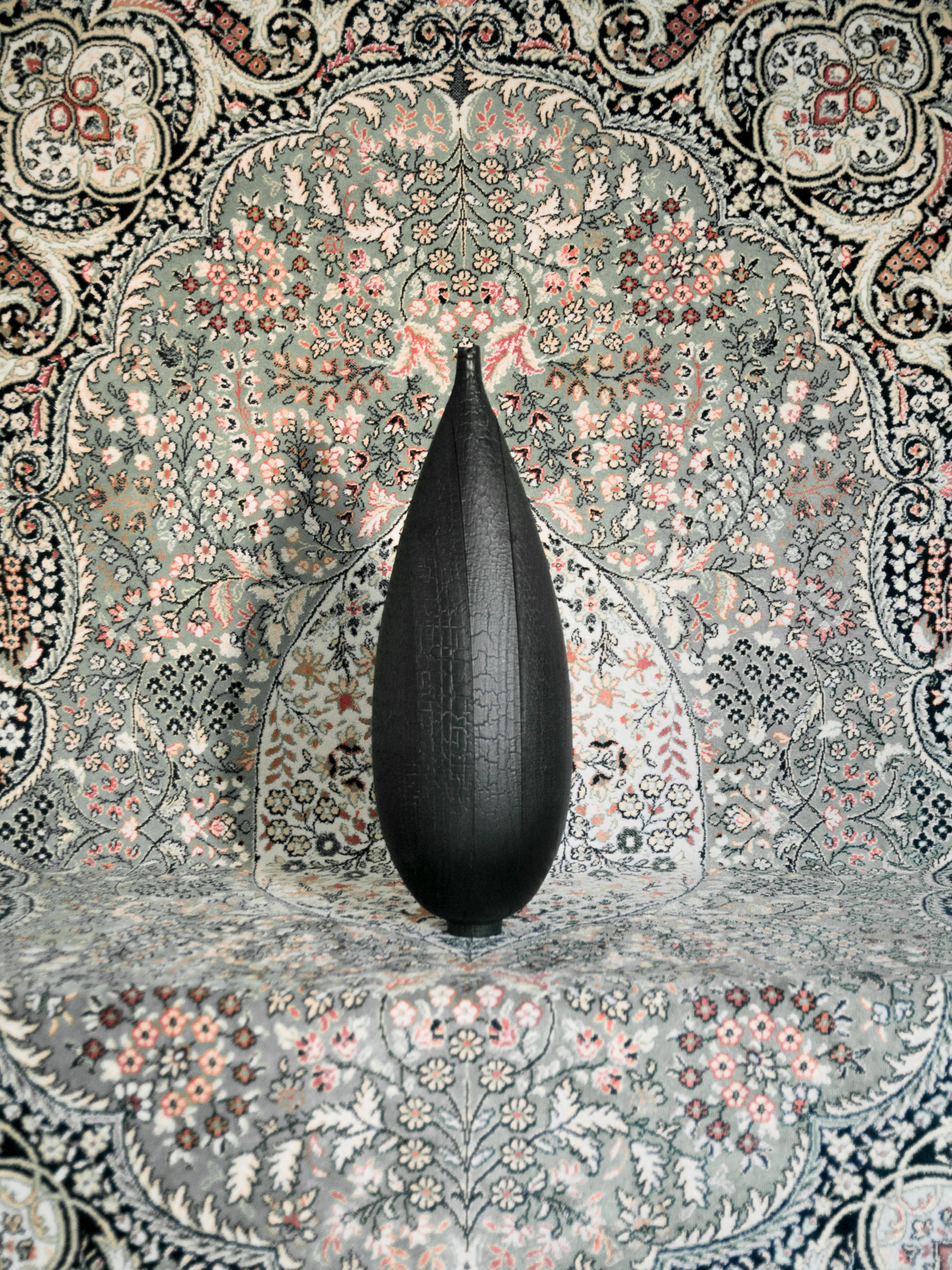 Postmoderno Vaso bruciato XL di Daniel Elkayam in vendita