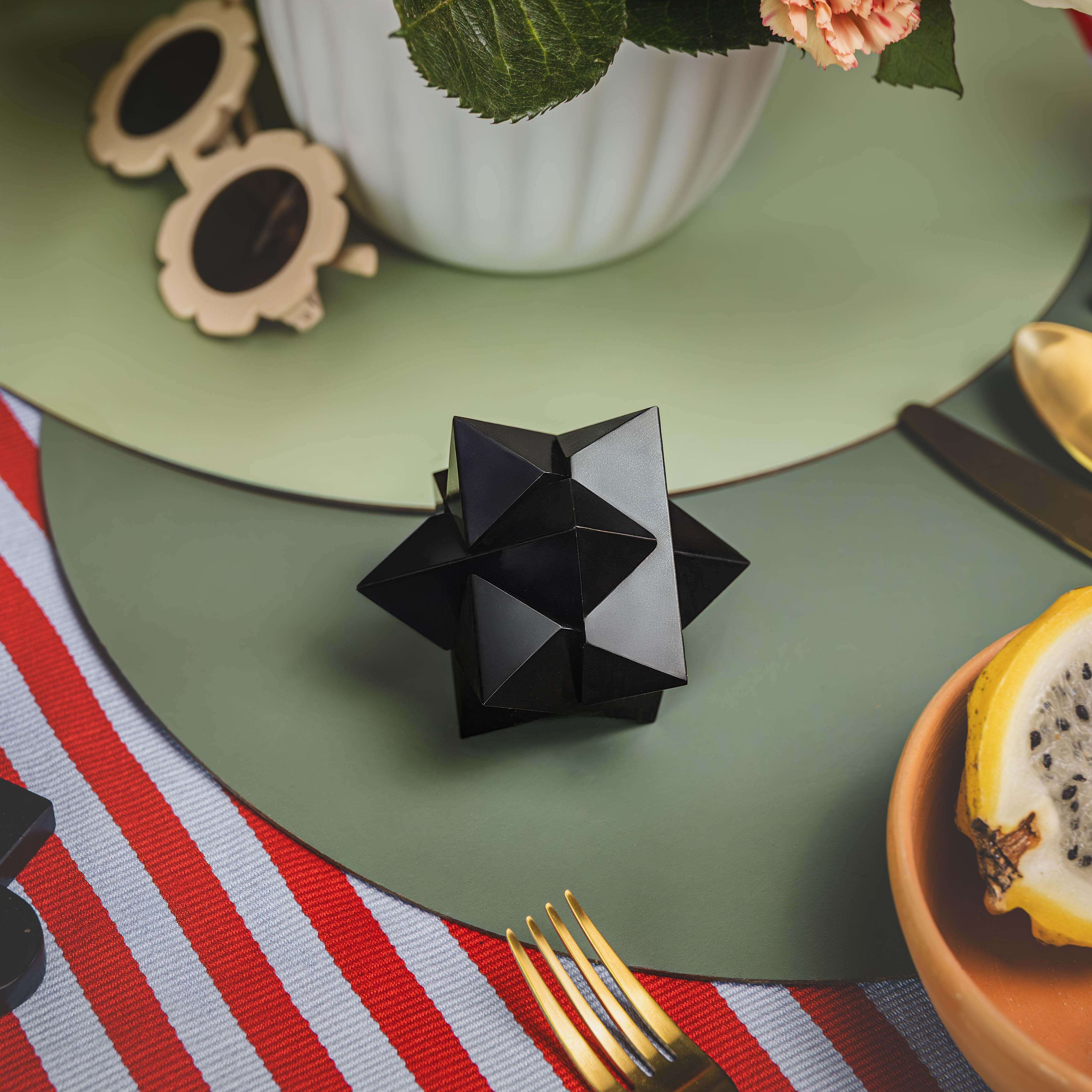 Peruvian Burr 3D gemstone puzzle in Black Onyx For Sale