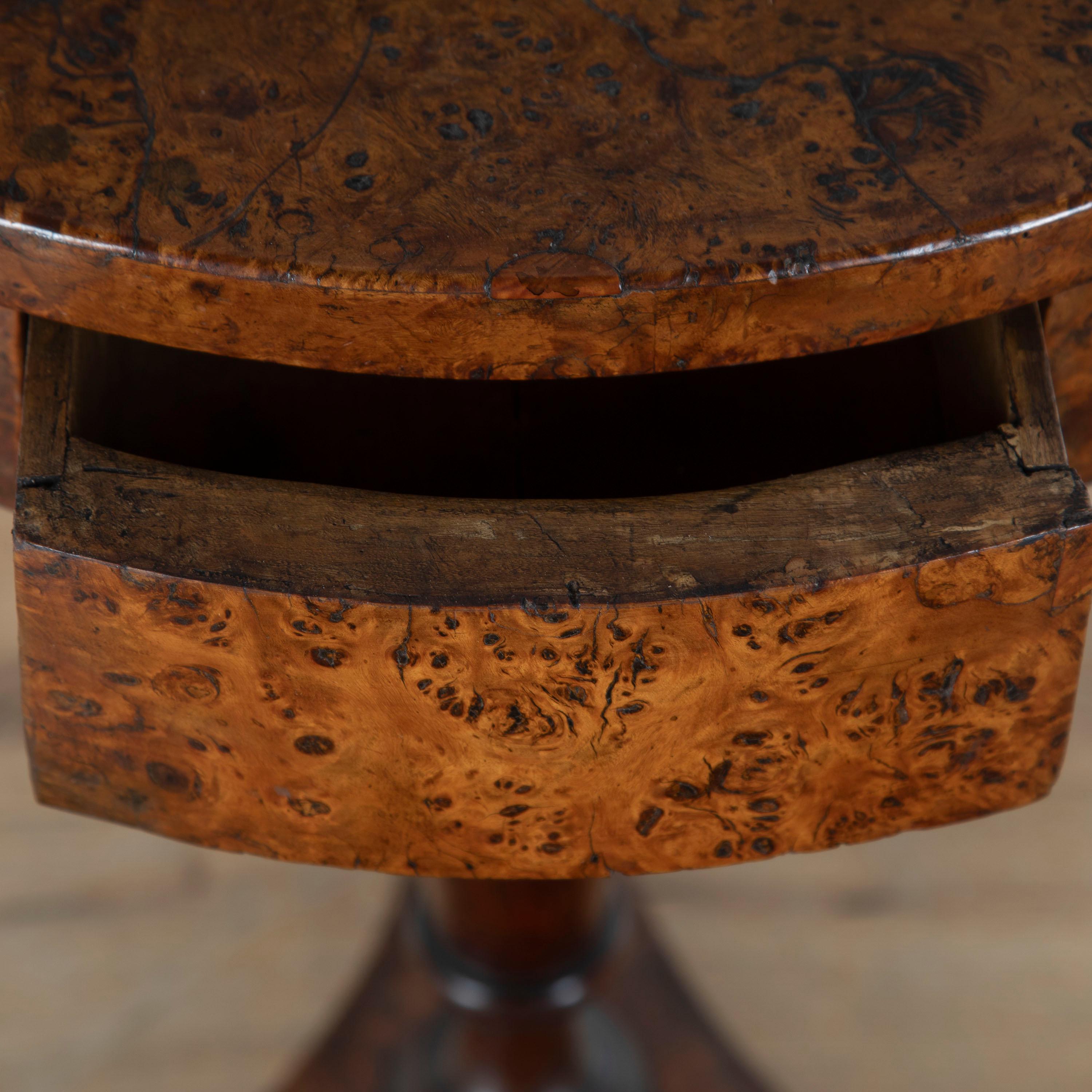Burr Oak Occasional Table In Good Condition In Gloucestershire, GB