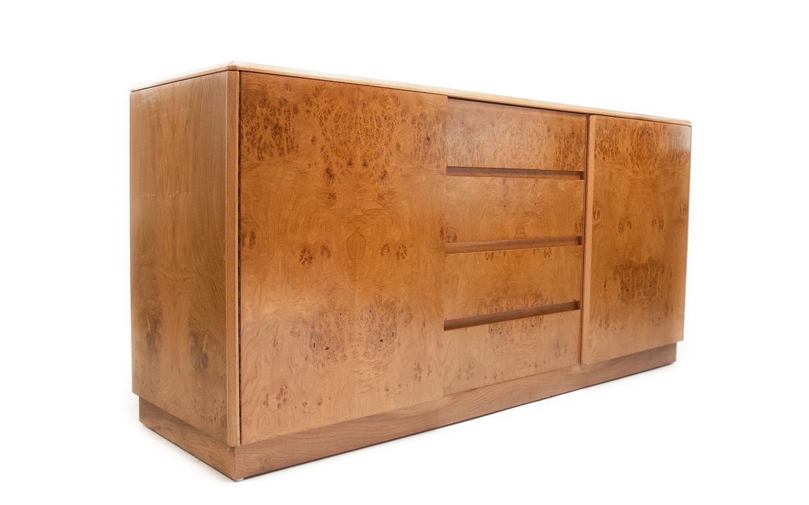 Burr Oak Sideboard by Howard Keith Mid Century In Good Condition In STOKE ON TRENT, GB