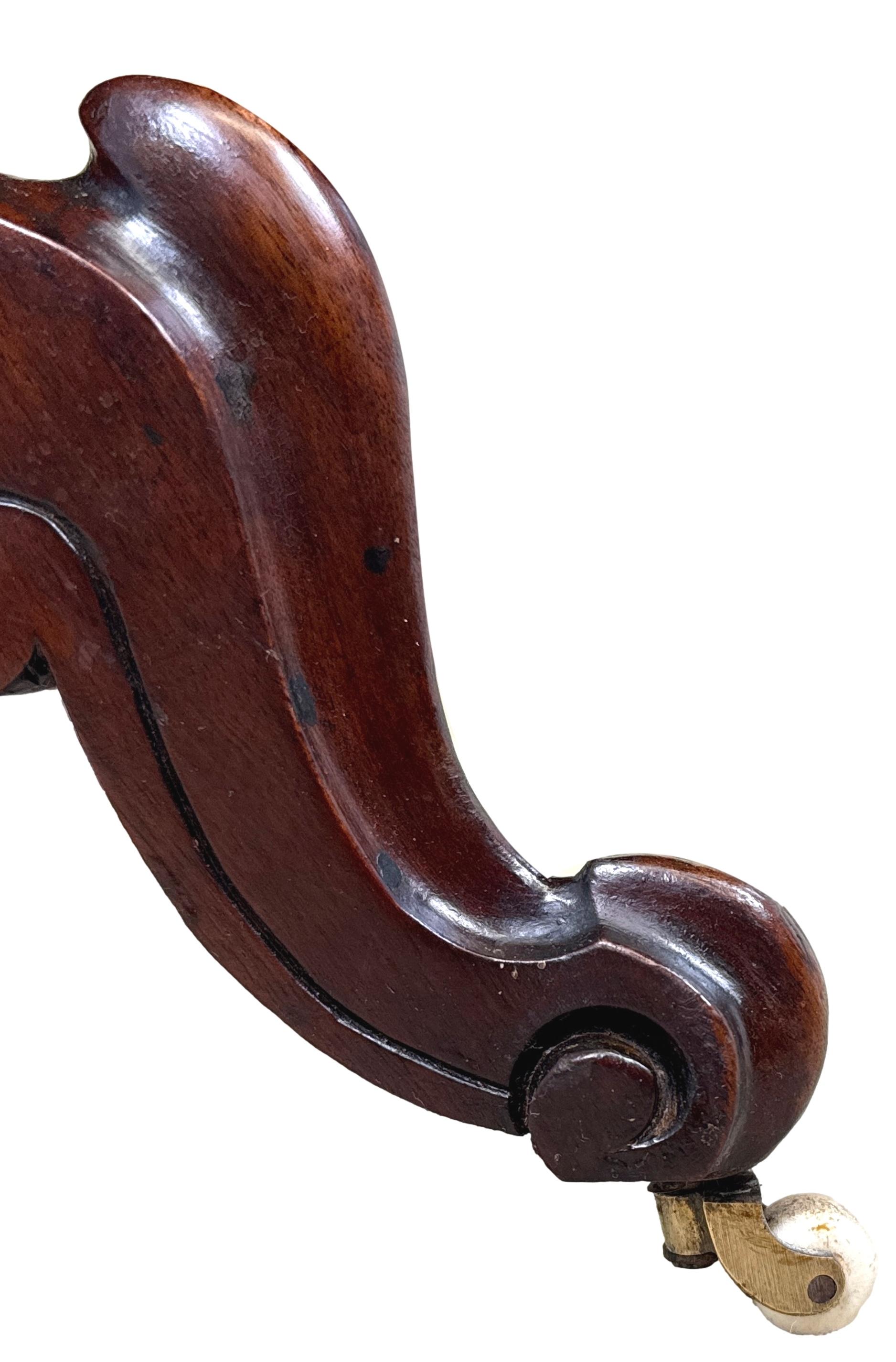 Burr Walnut 19th Century Baby Sutherland Table In Good Condition In Bedfordshire, GB