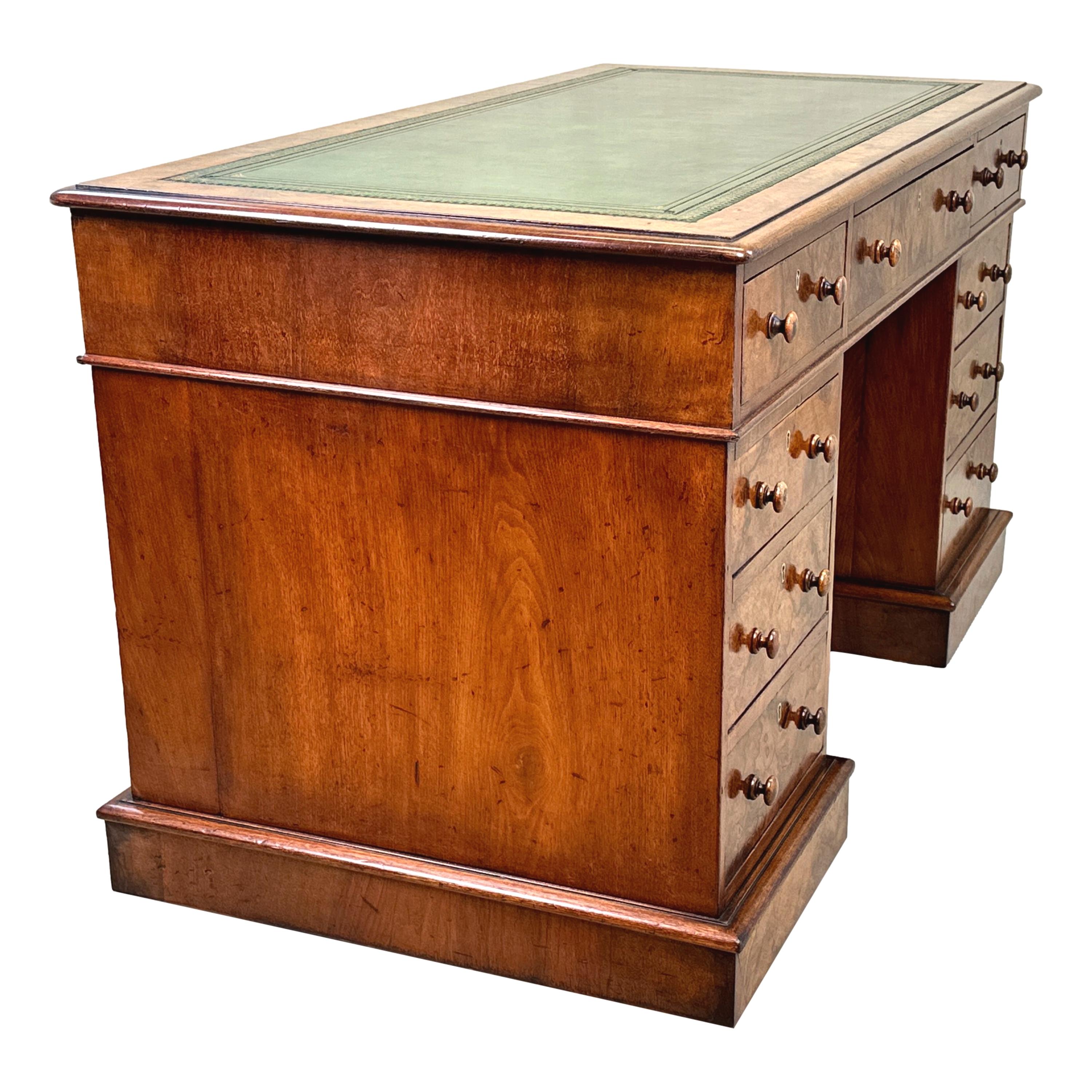 Burr Walnut 19th Century Pedestal Desk In Good Condition For Sale In Bedfordshire, GB