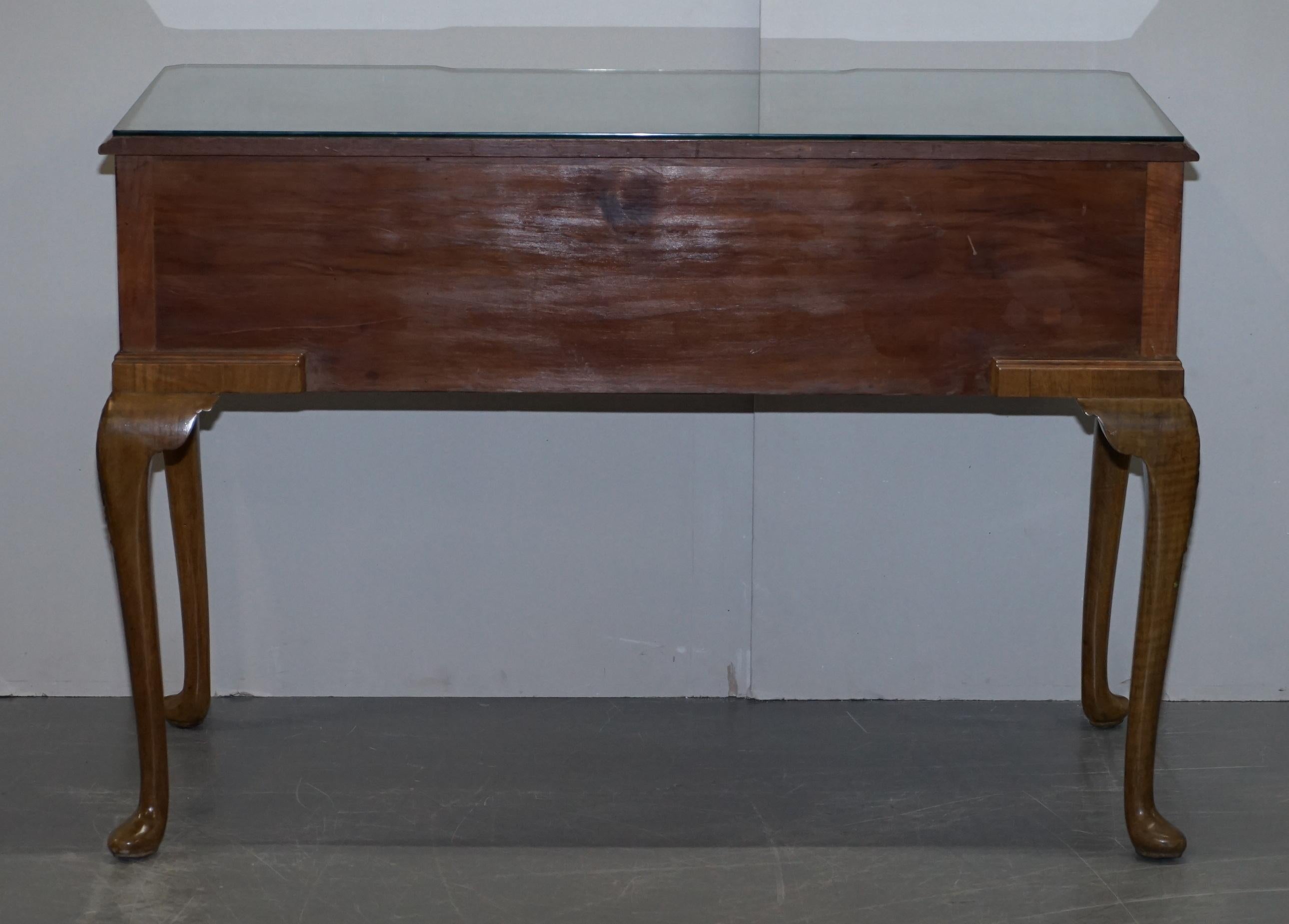 Burr Walnut Art Deco Denby & Spinks Breakfront Console Sideboard Part of a Suite For Sale 11