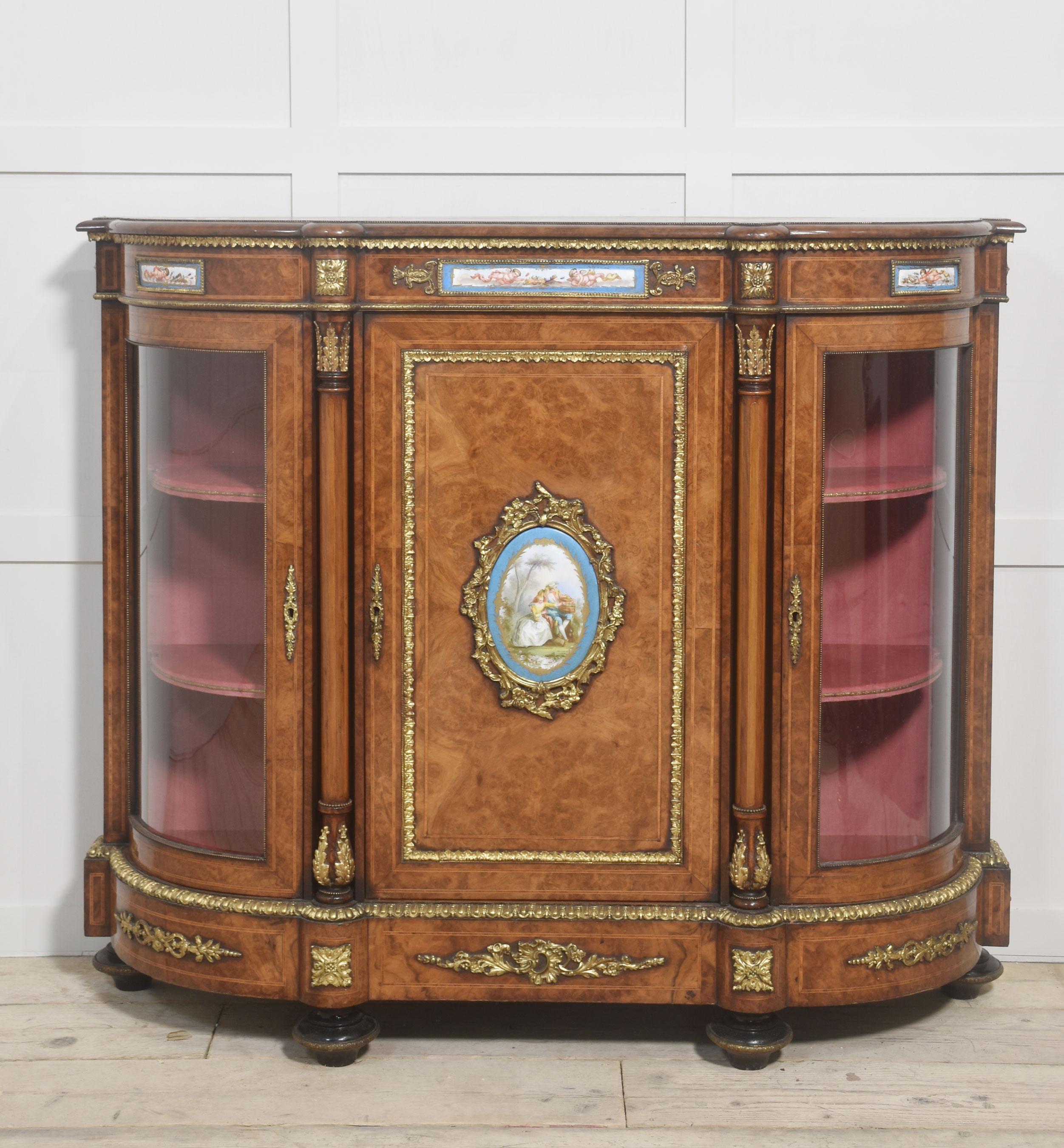 Burr Walnut Credenza For Sale 14