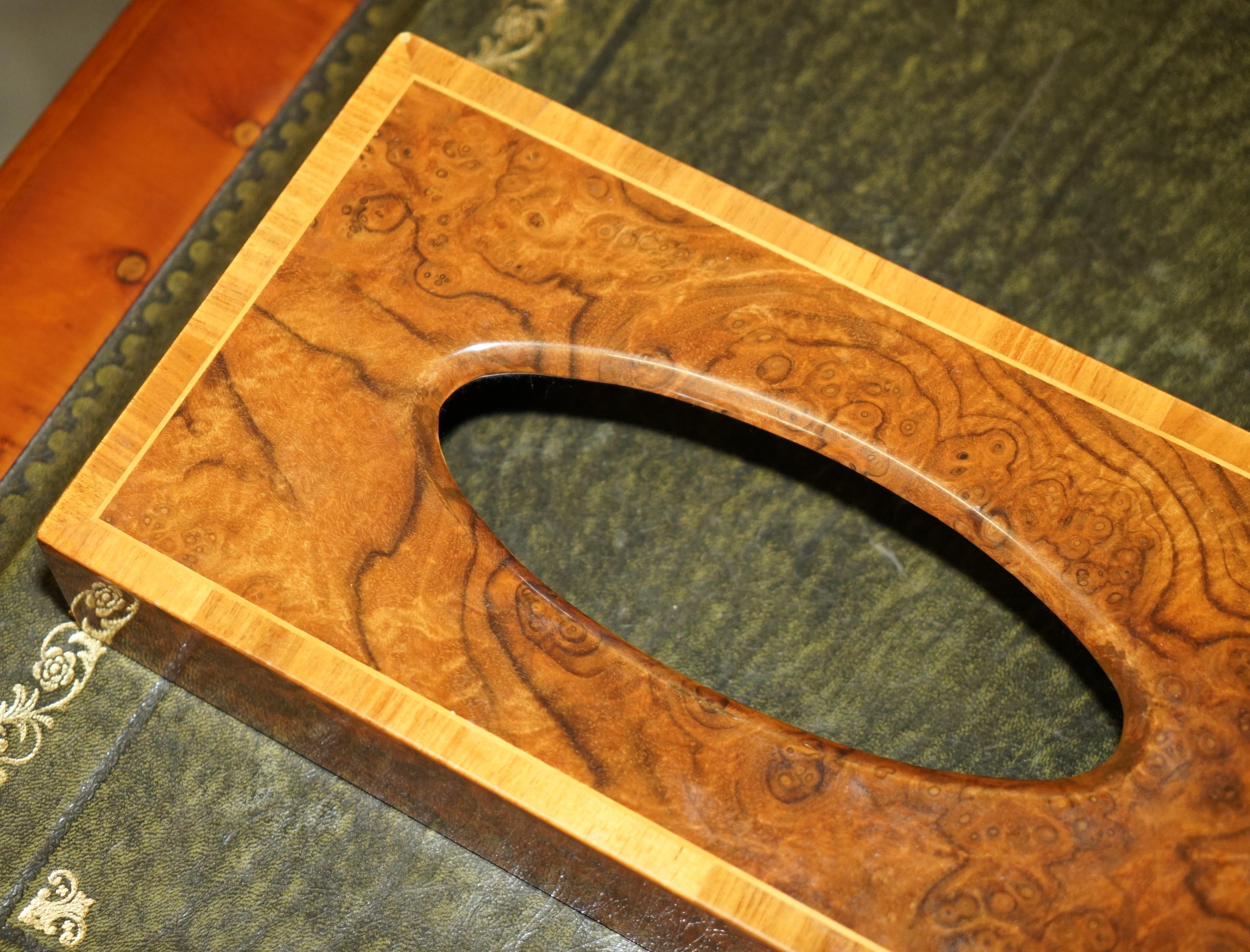English BURR WALNUT DAVID LiNLEY STYLE TISSUE BOX HOLDER WITH NICELY INLAY BORDER For Sale