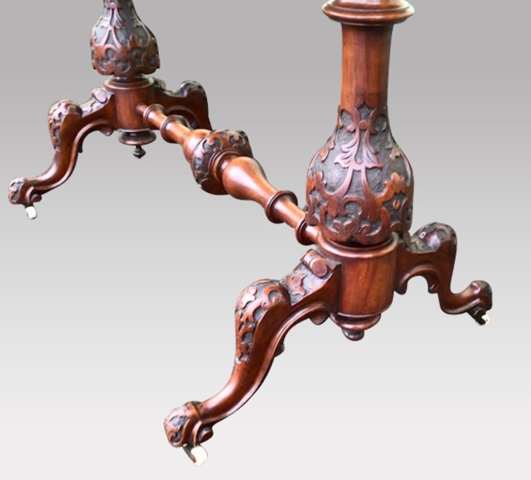 Burr Walnut Kidney Shaped Antique Desk For Sale at 1stDibs