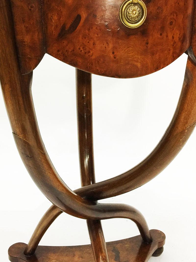 Burr Walnut Side Table with Curved Legs, 20th Century For Sale 3