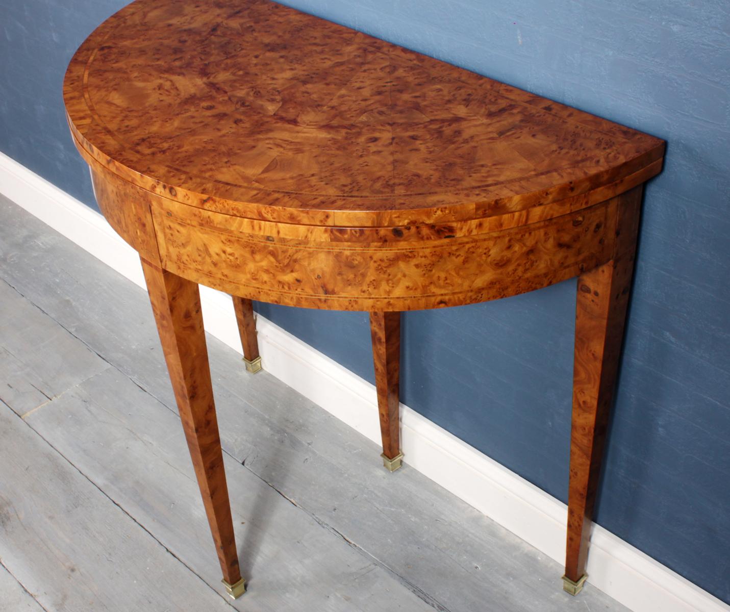Burr Yew Georgian Style Card Table In Good Condition In Paddock Wood, Kent