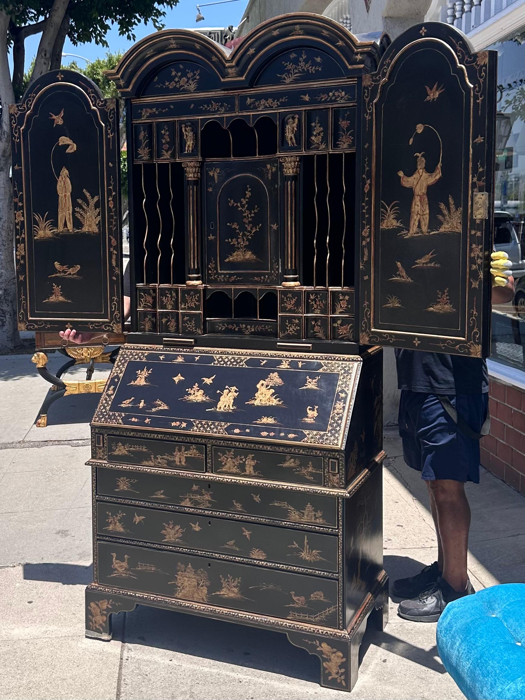 Burton - Bureau secrétaire de style géorgien Chinoiserie noir et or Bon état - En vente à LOS ANGELES, CA